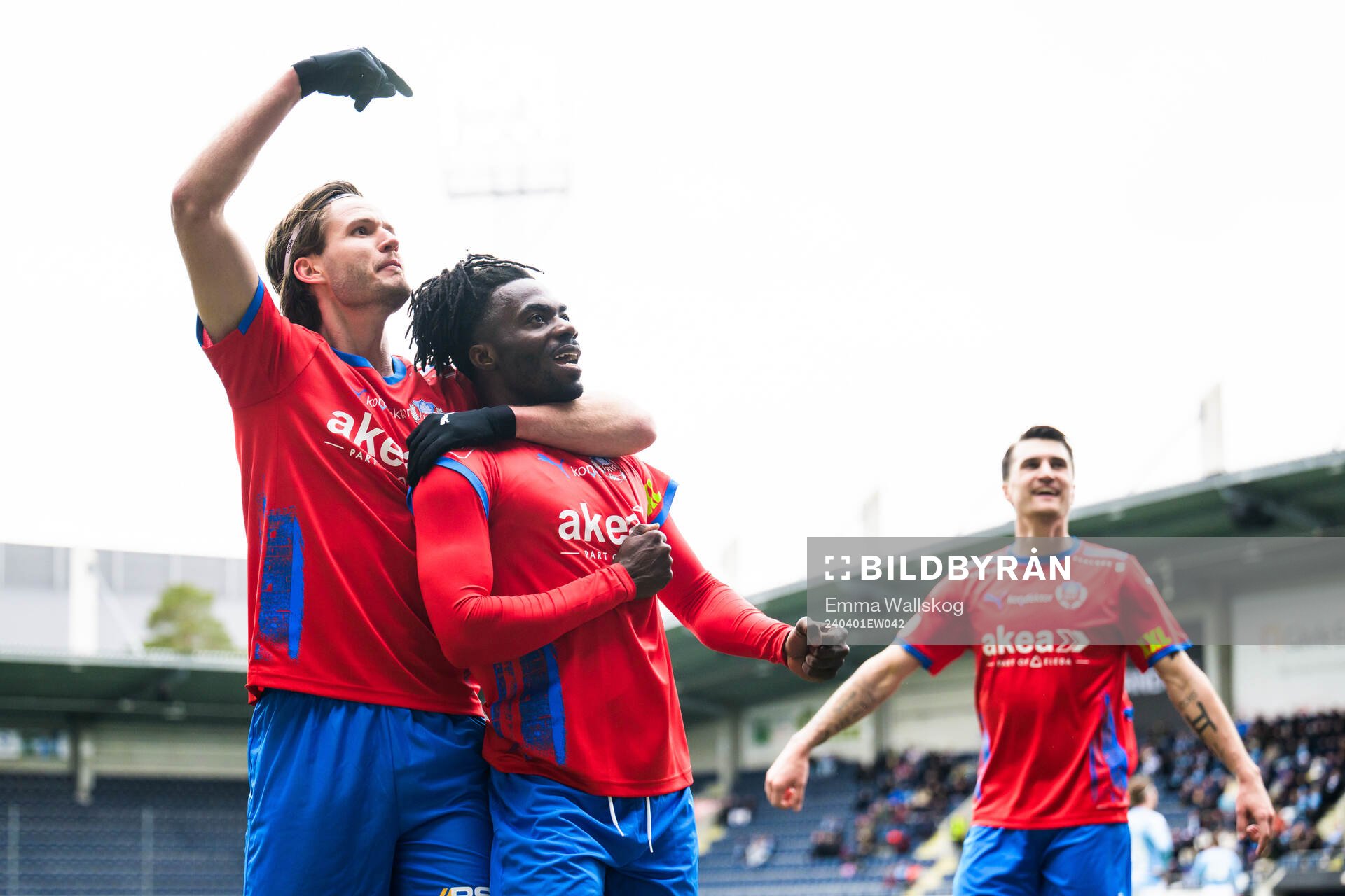 Helsingborgs Wilhelm Loeper och Benjamin Acquah jublar