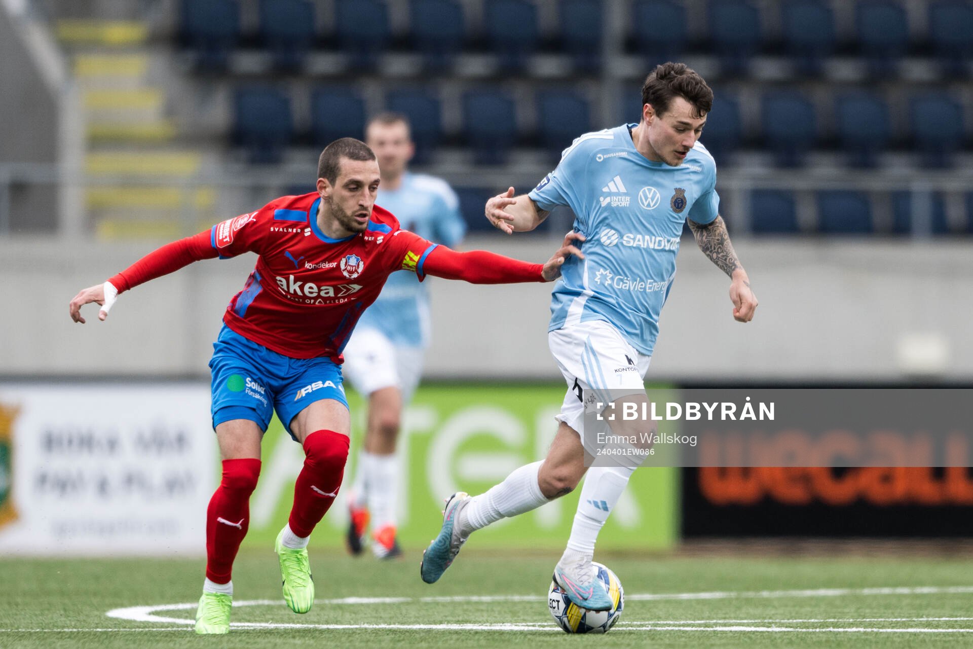 Helsingborgs Arian Kabashi och Gefles Adrian Edqvist