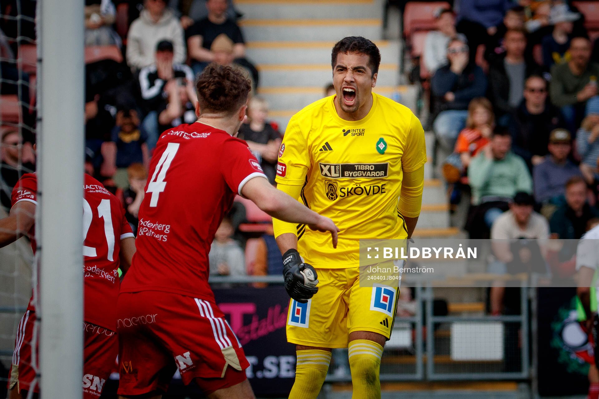 Skövde AIKs Adrian Zendejas jublar