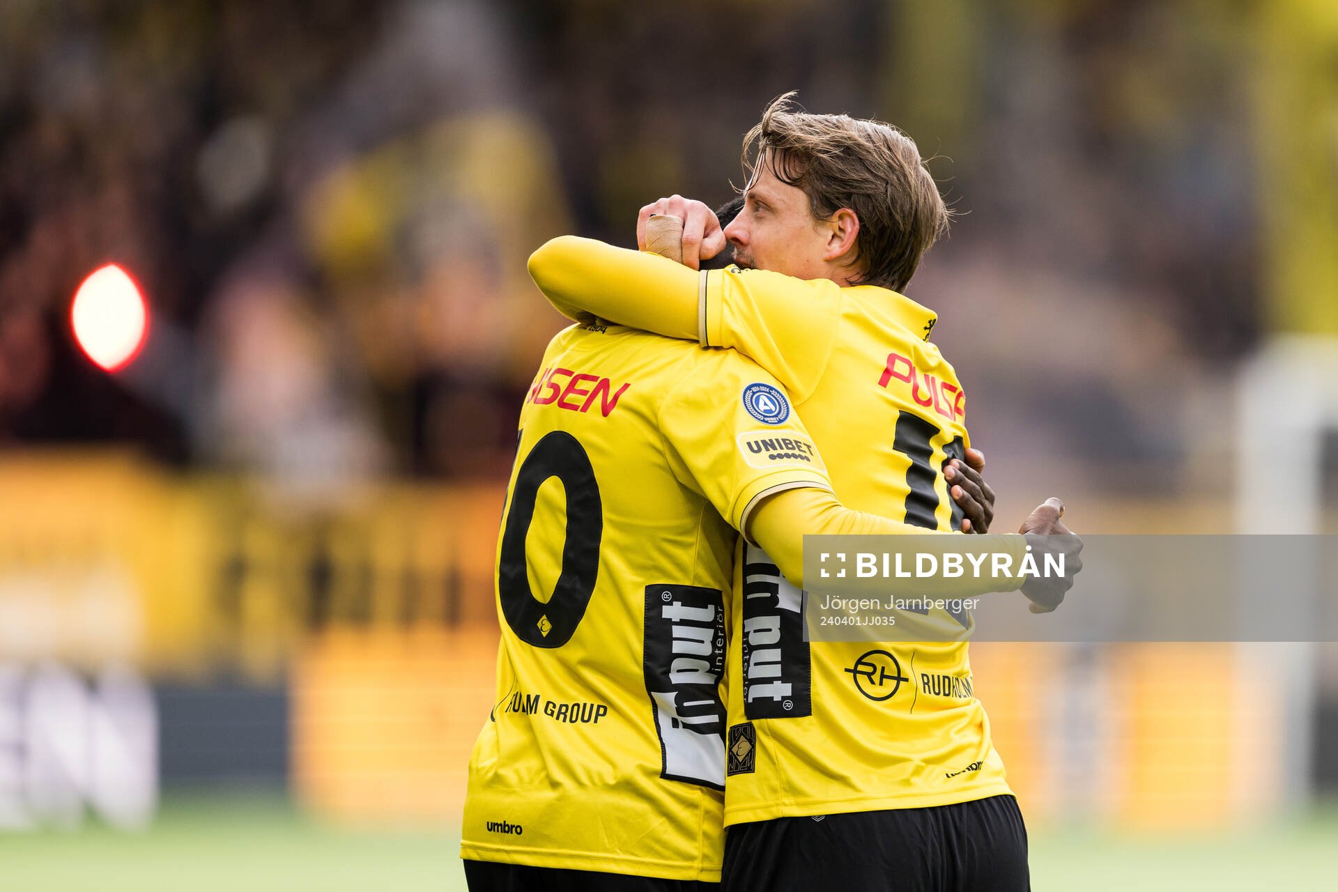 Elfsborgs Simon Hedlund och Michael Baidoo jublar