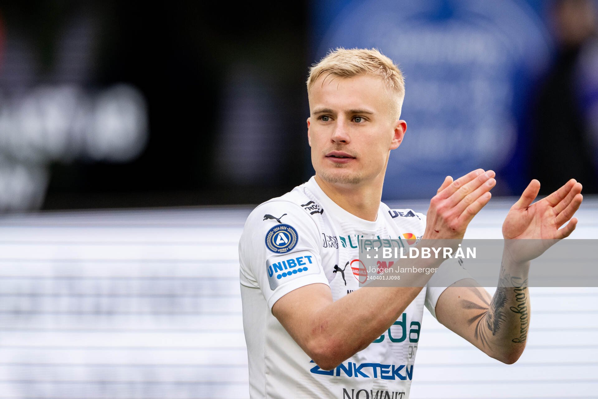 Värnamos Viktor Bergh jublar