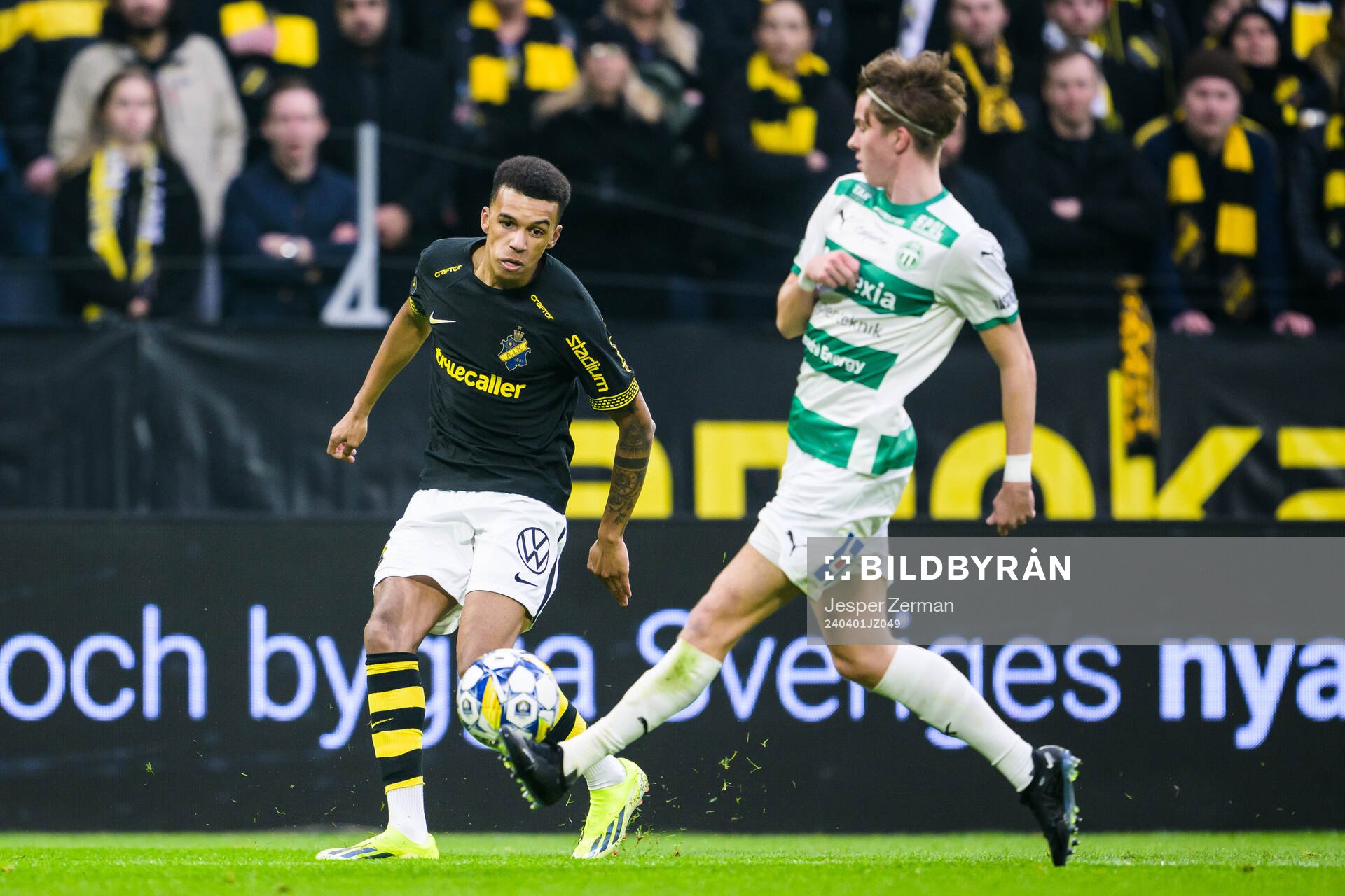 AIKs Rui Modesto och Västerås Max Larsson