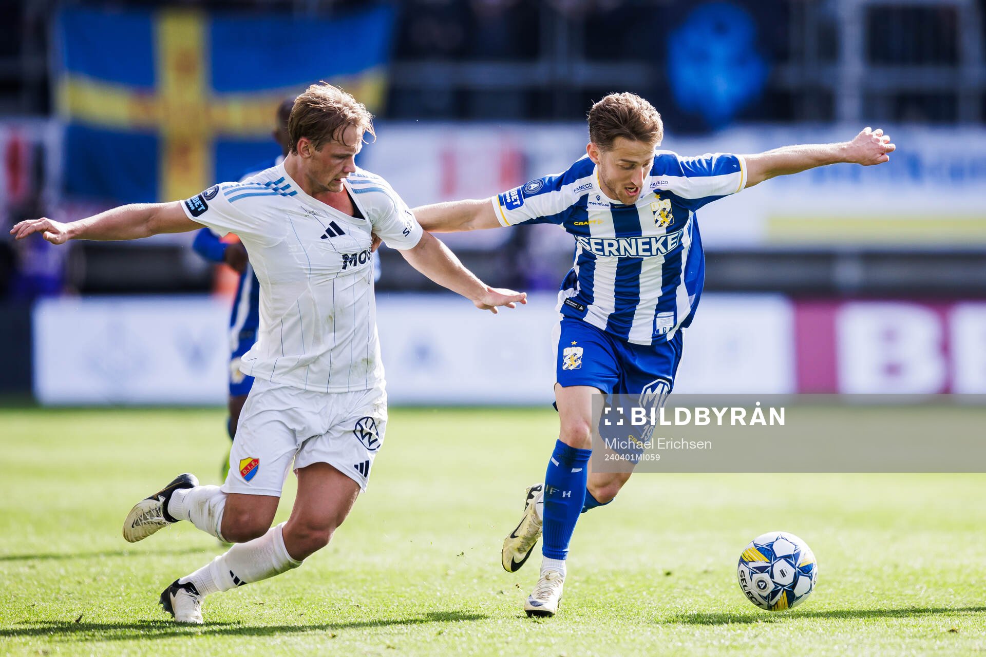 Djurgårdens Tobias Gulliksen och IFK Göteborgs Arbnor