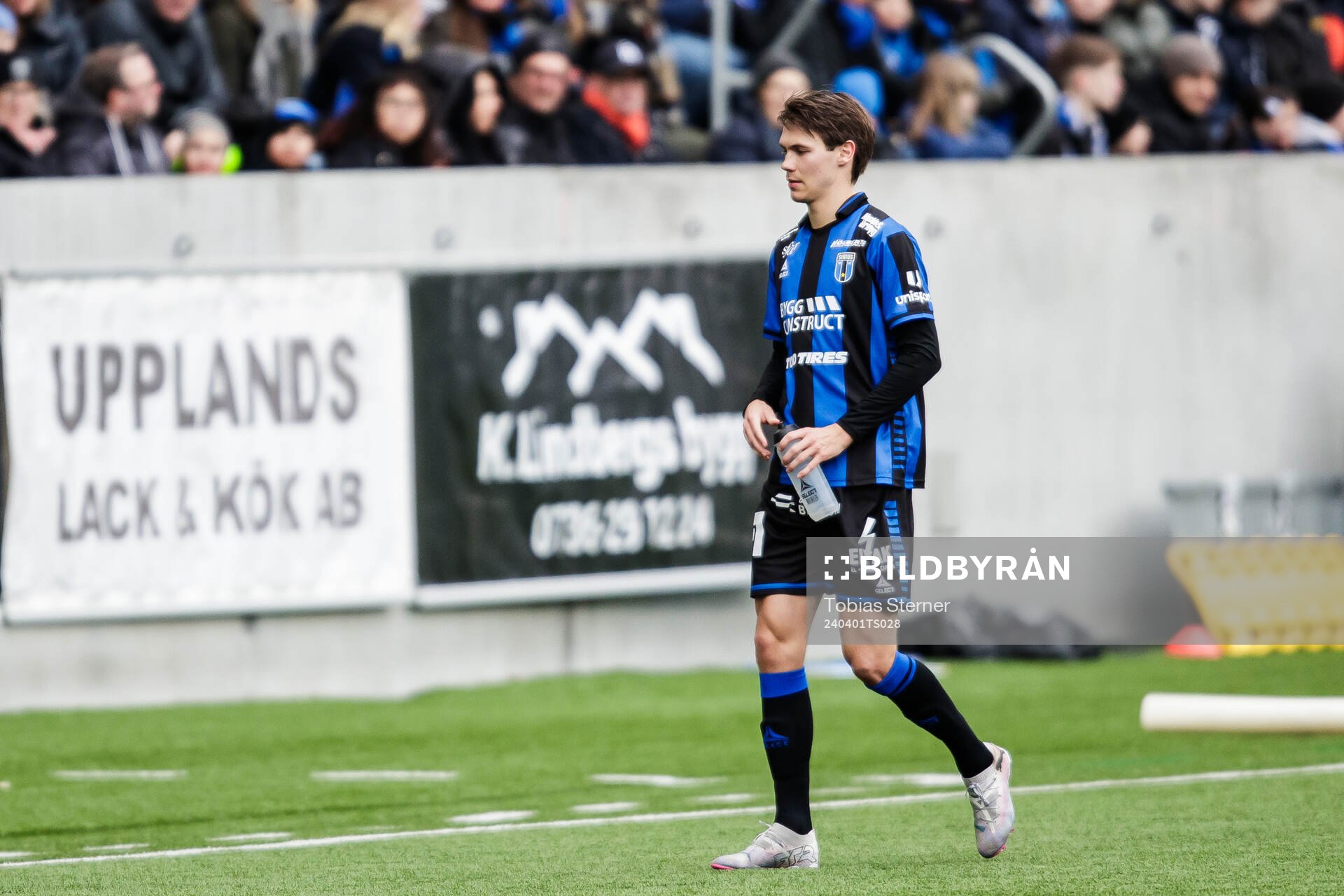 Sirius Tobias Carlsson utgår skadad
