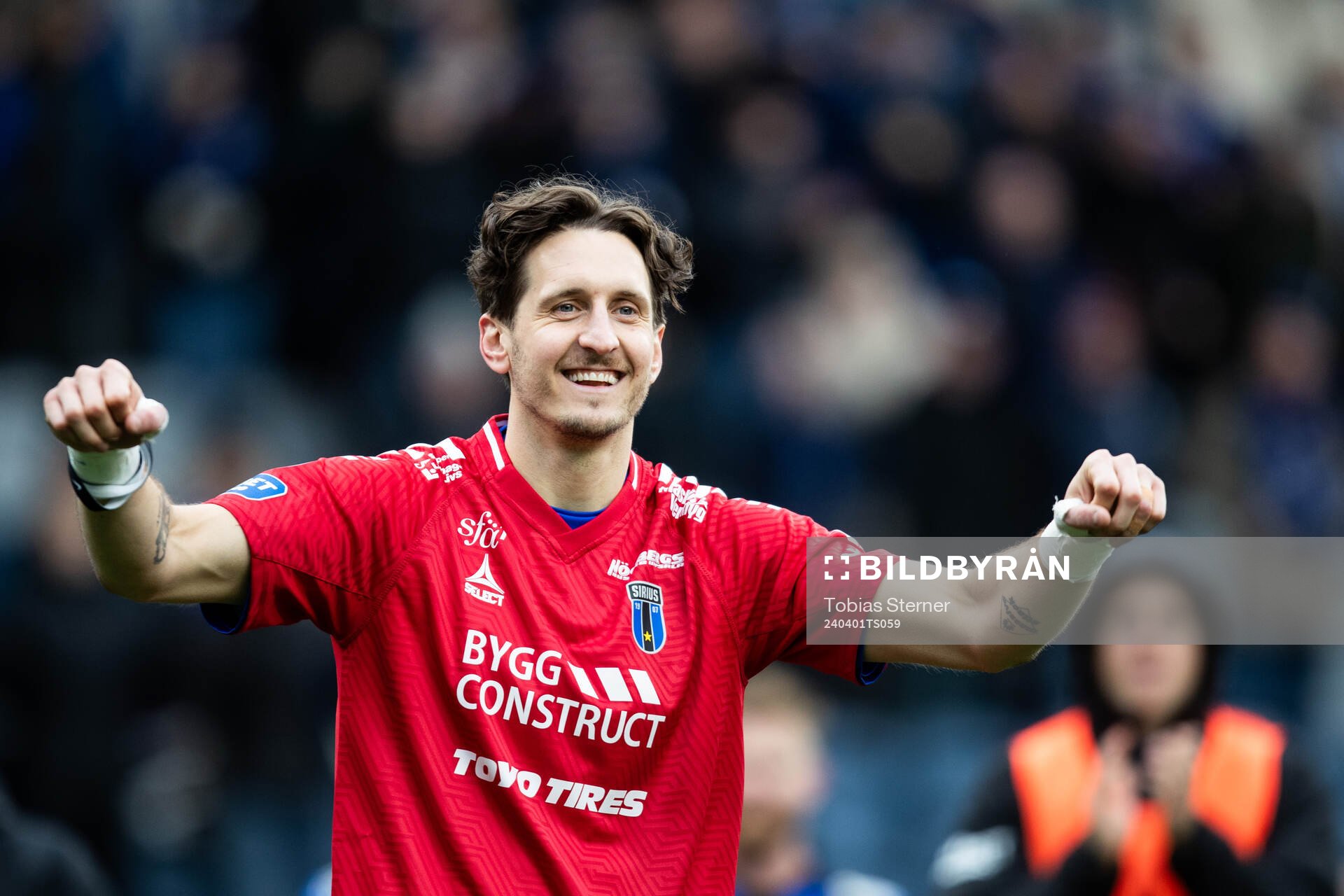 Sirius målvakt David Mitov Nilsson jublar