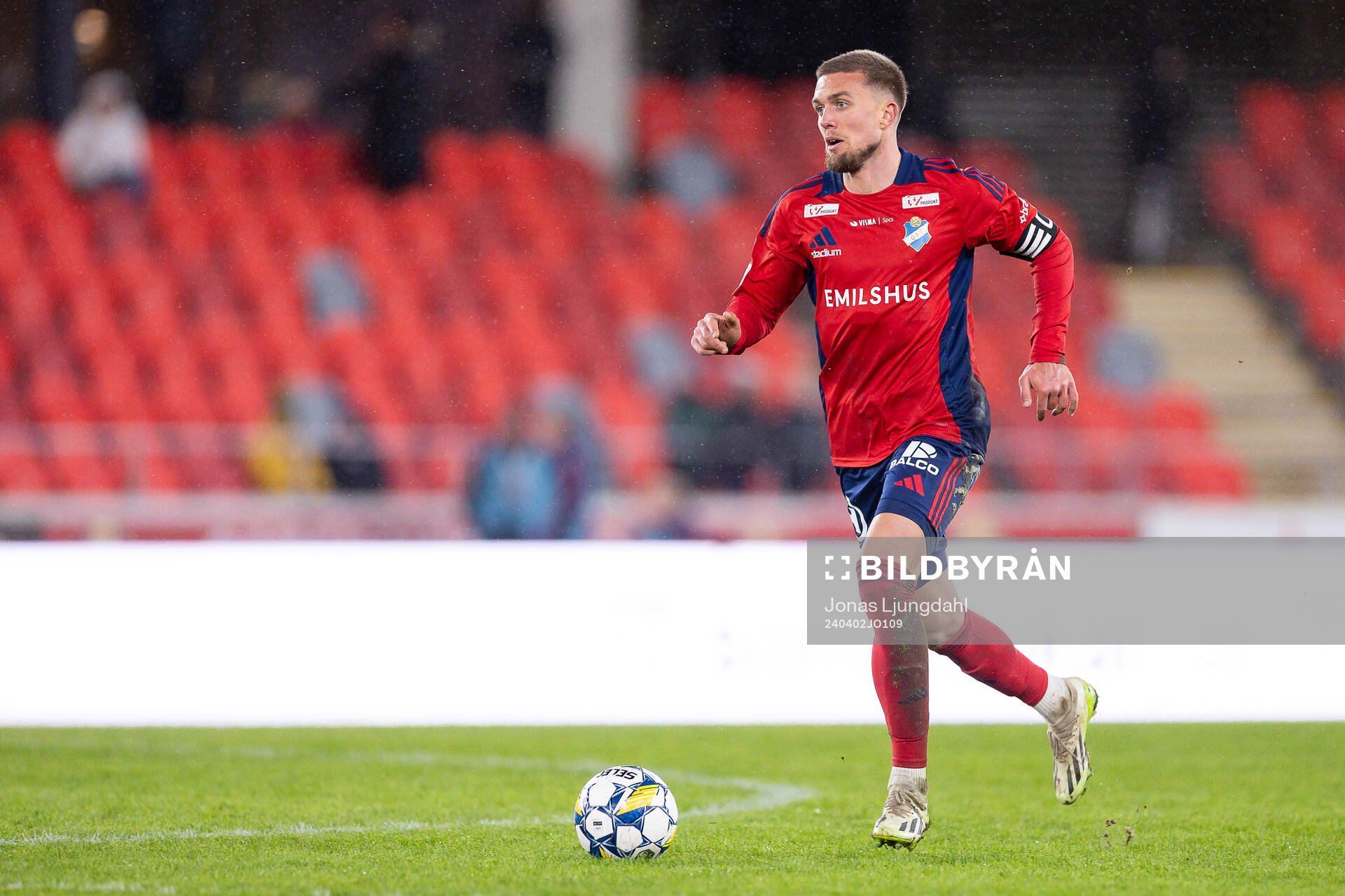 Östers Ivan Kricak under fotbollsmatchen i Superettan mellan Öster och Degerfors den 2 april 2024 i Växjö. 