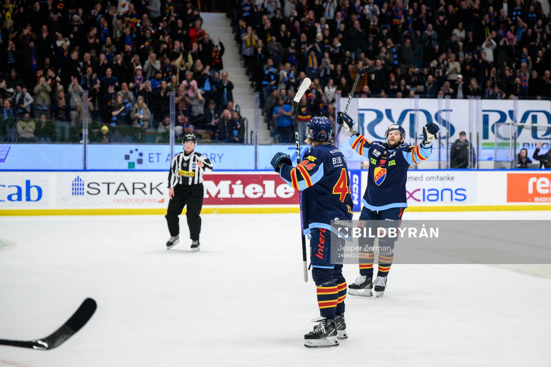 Djurgårdens Olle Liss jublar