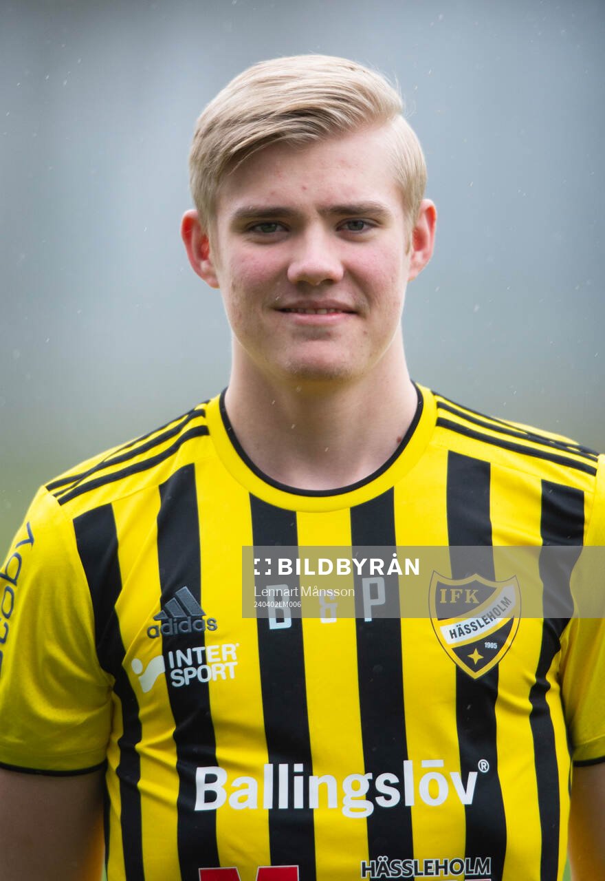 Linus Roslund, IFK Hässleholm, A-lag och U19-lag, i