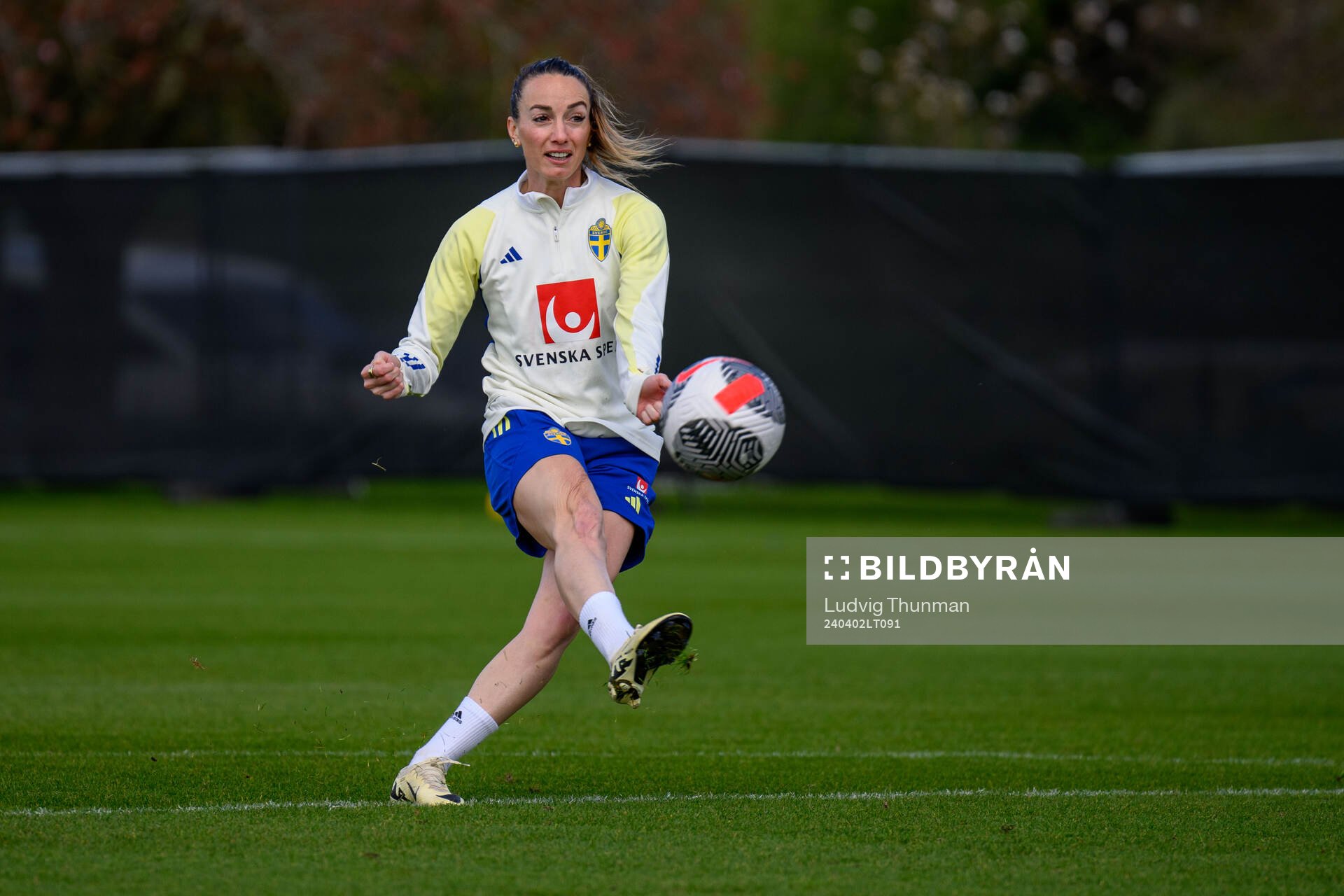 Kosovare Asllani of Sweden of the Swedish women's national
