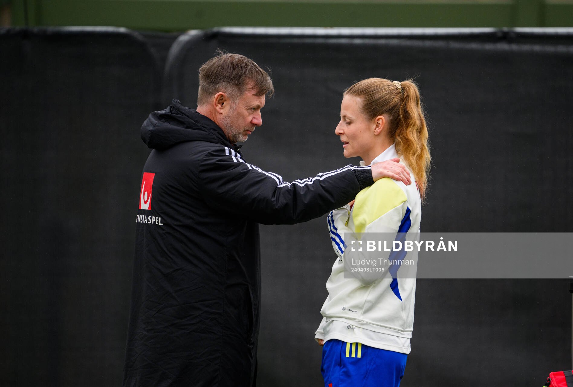 Head coach Peter Gerhardsson and Anna Anvegård of Sweden