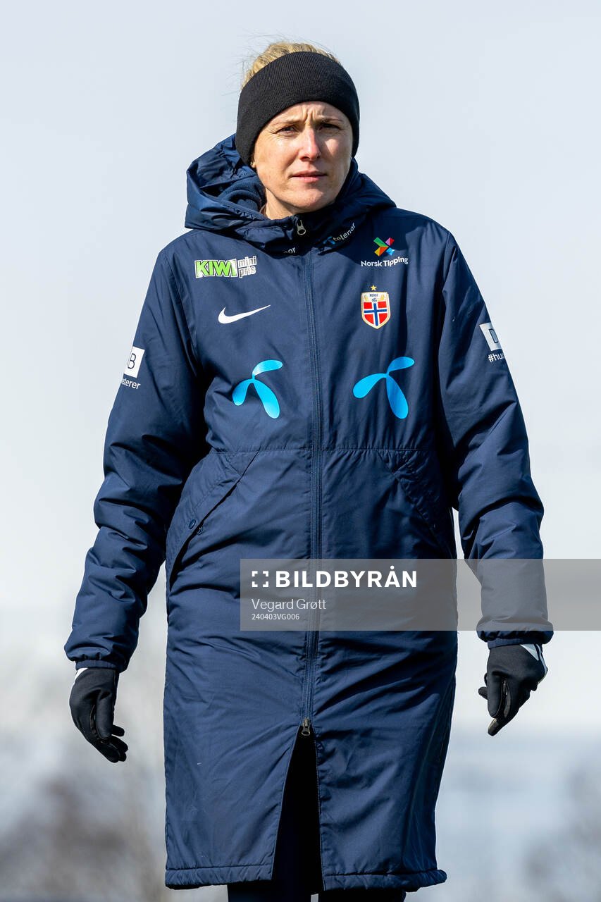 Gemma Grainger, head coach of the Norwegian women's
