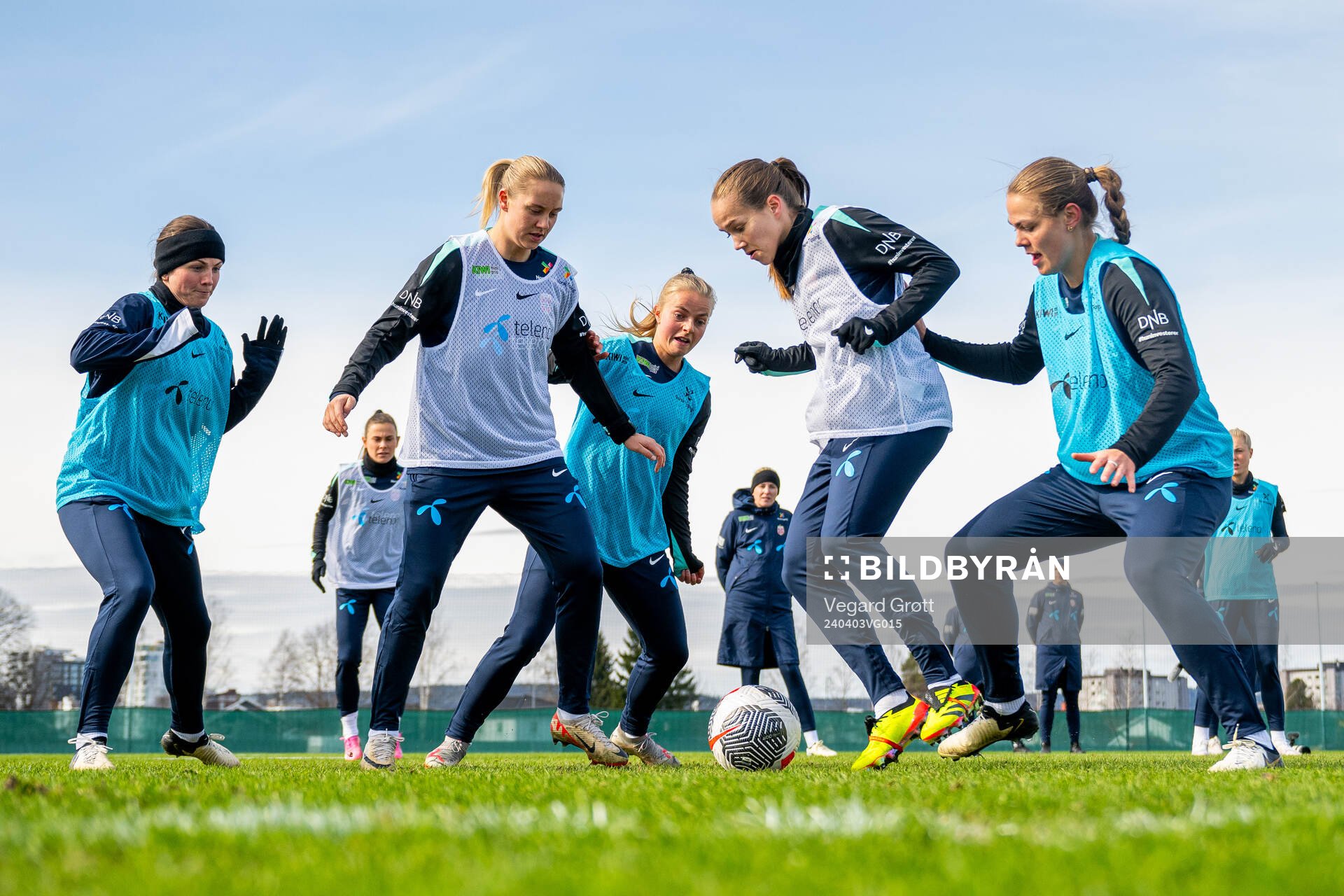 Tuva Hansen, Lisa Naalsund, Emilie Woldvik, Guro Reiten and