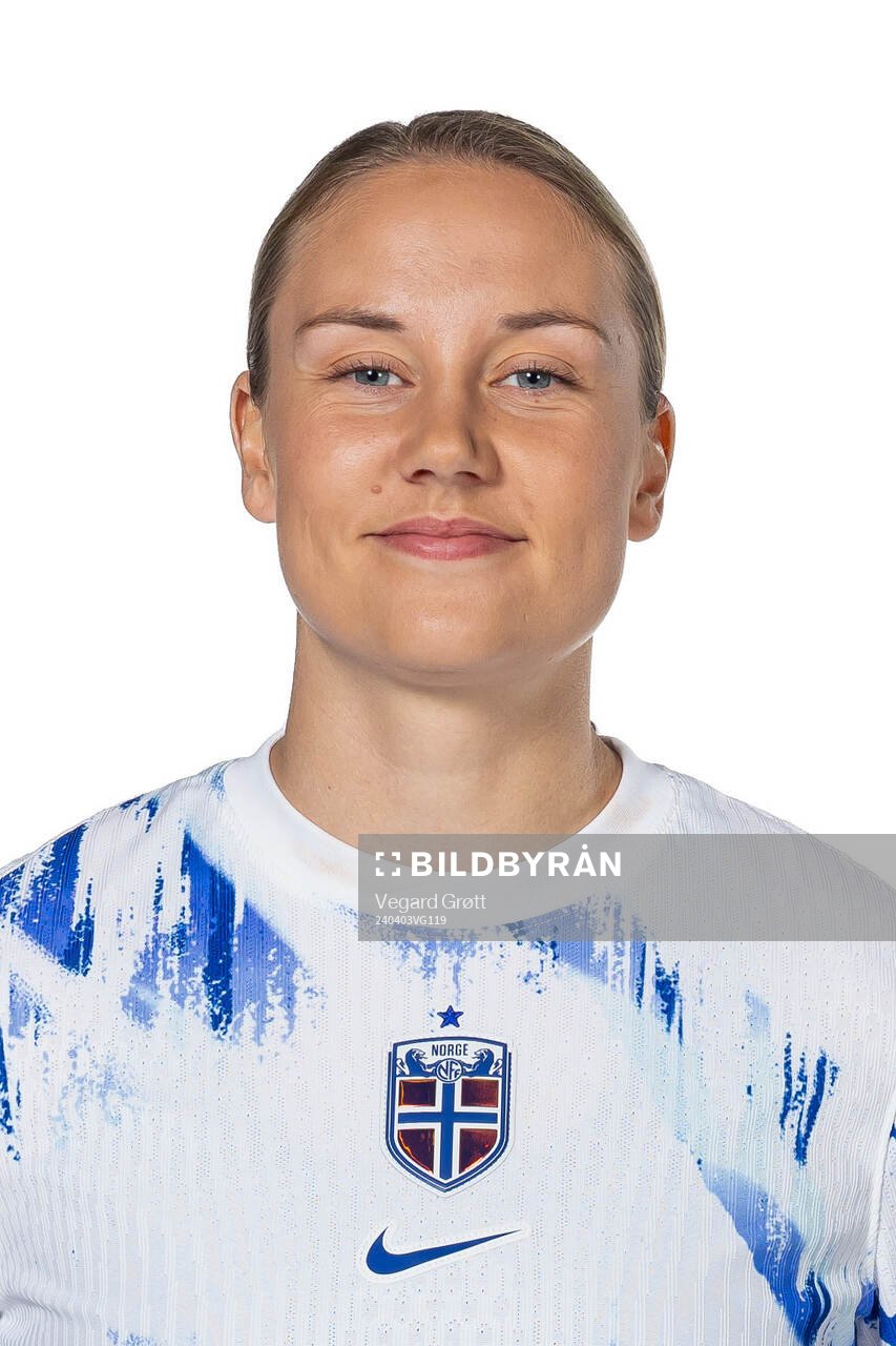 Lisa Naalsund of the Norwegian women's national football
