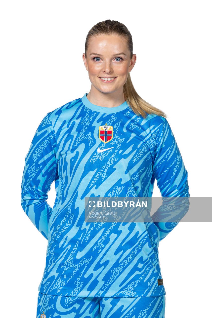 Goalkeeper Guro Pettersen of the Norwegian women's national