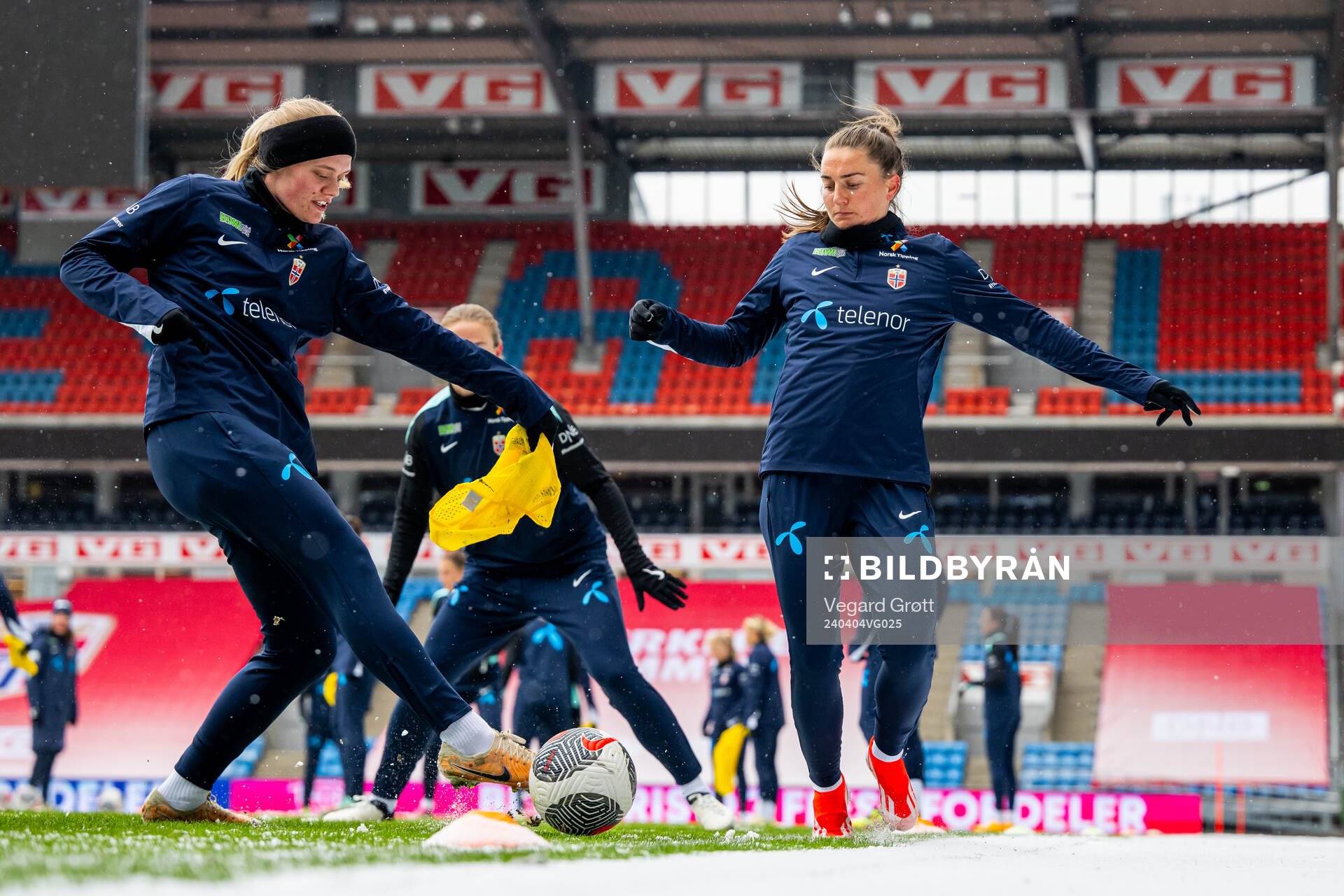 Mathilde Harviken and Vilde Bøe Risa of the Norwegian