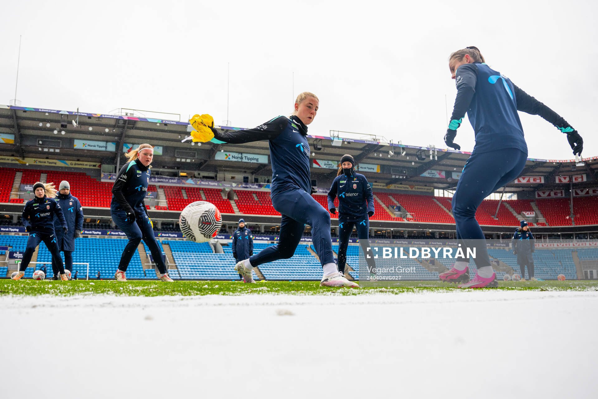 Sophie Román Haug and Emilie Bosshard Haavi of the