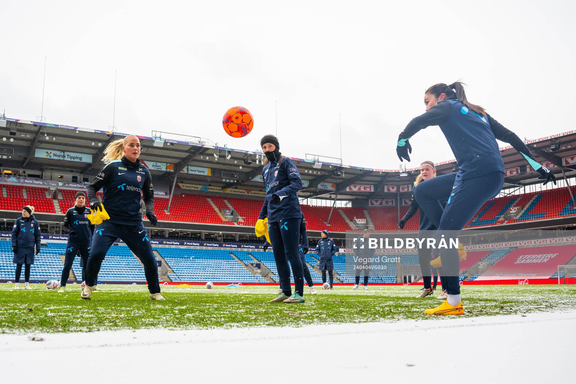 Cathinka Tandberg, Tuva Hansen and Ingrid Syrstad Engen of