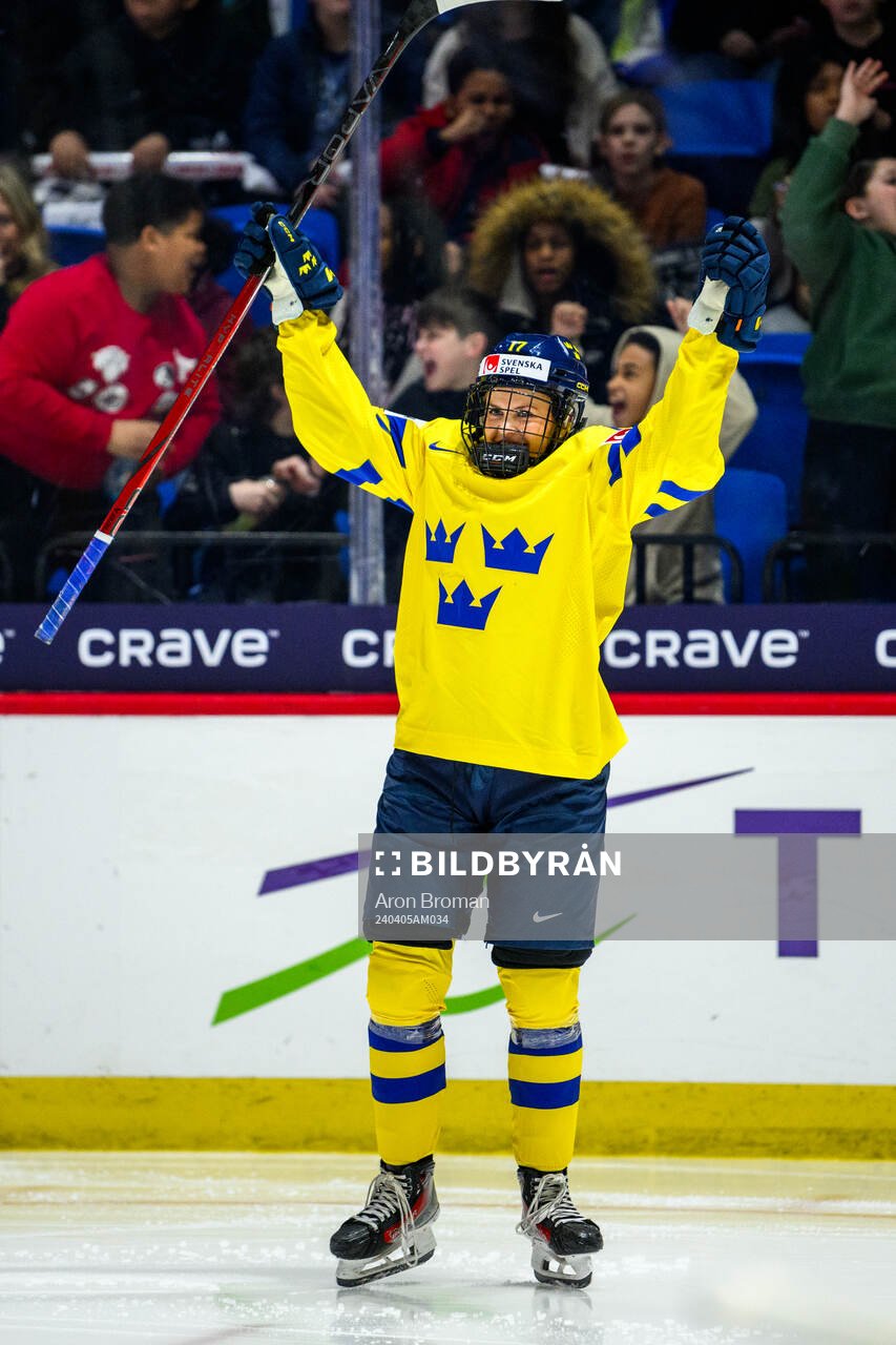 Sofie Lundin of Sweden celebrates