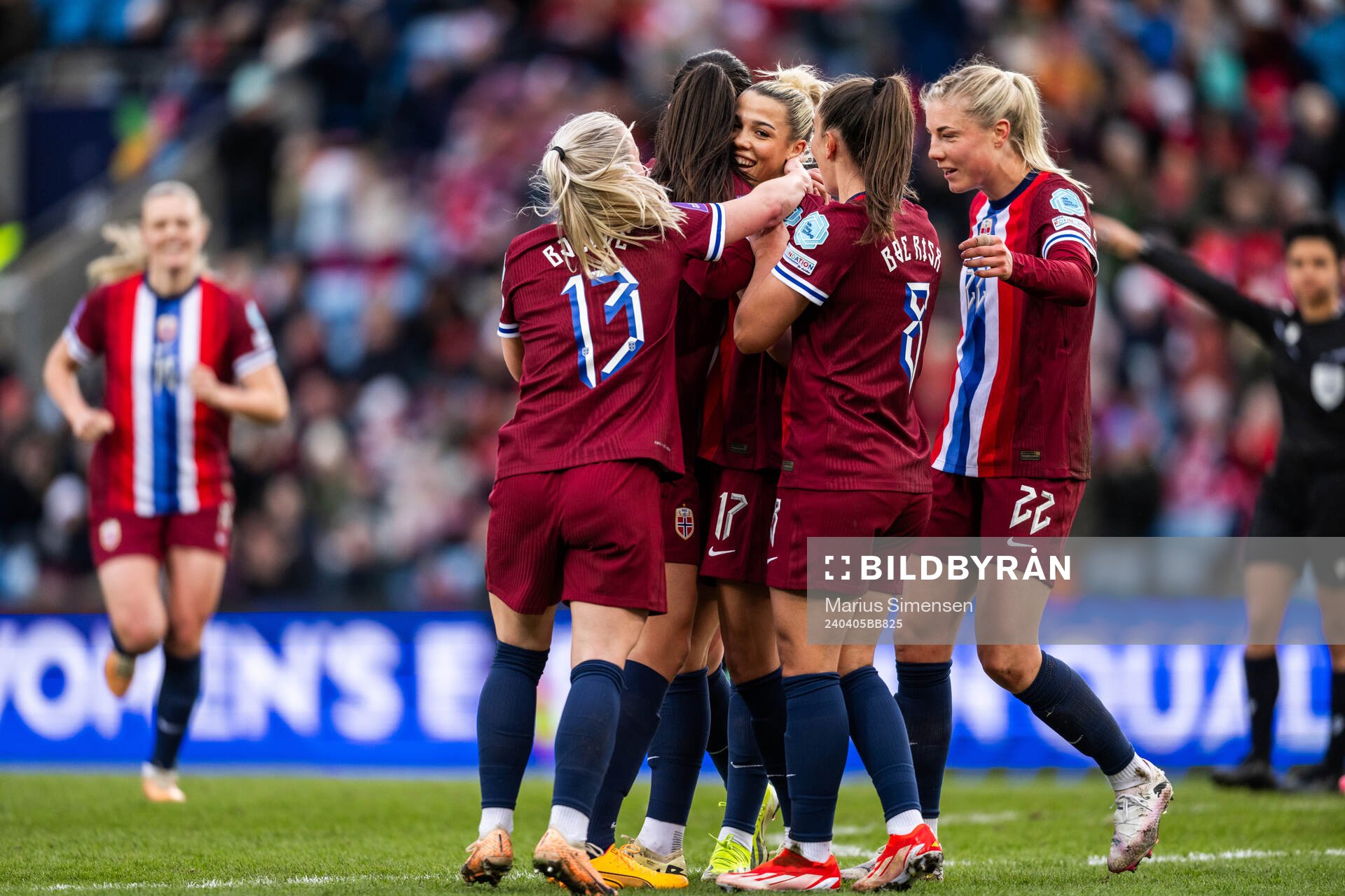 Celin Bizet Ildhusøy of Norway celebrates with team mates