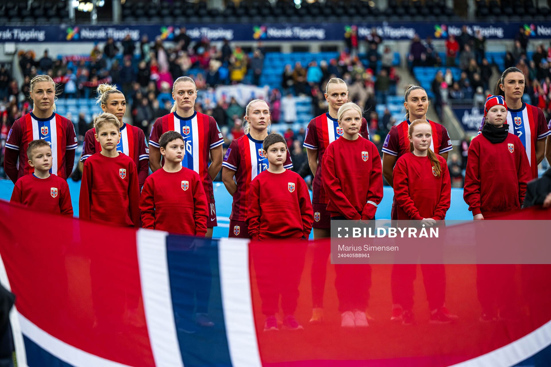 Sophie Roman Haug, Celin Bizet Ildhusøy, Mathilde Hauge