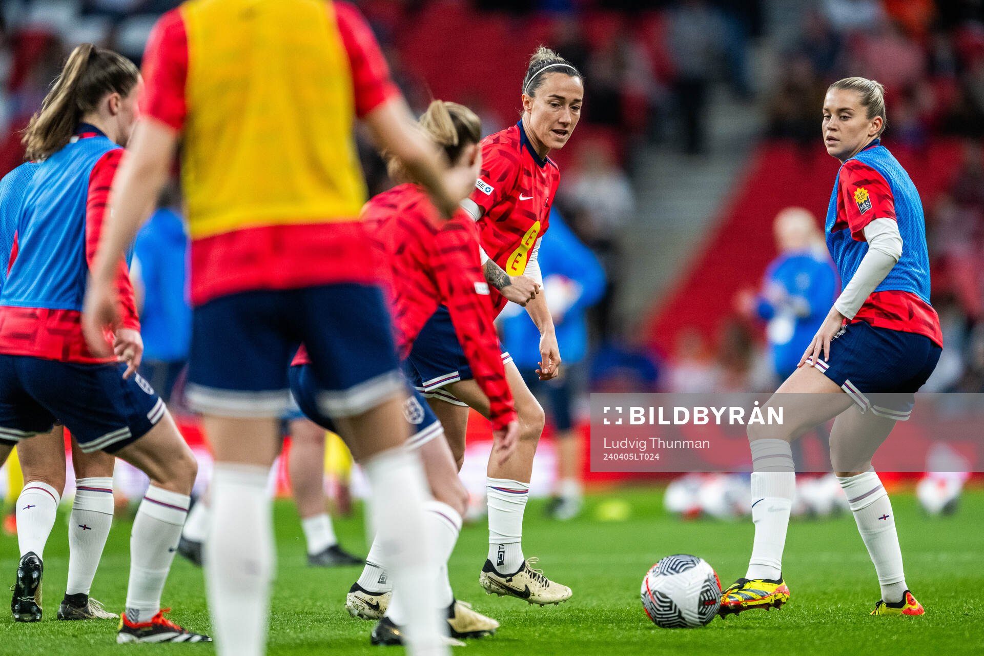 Lucy Bronze of England