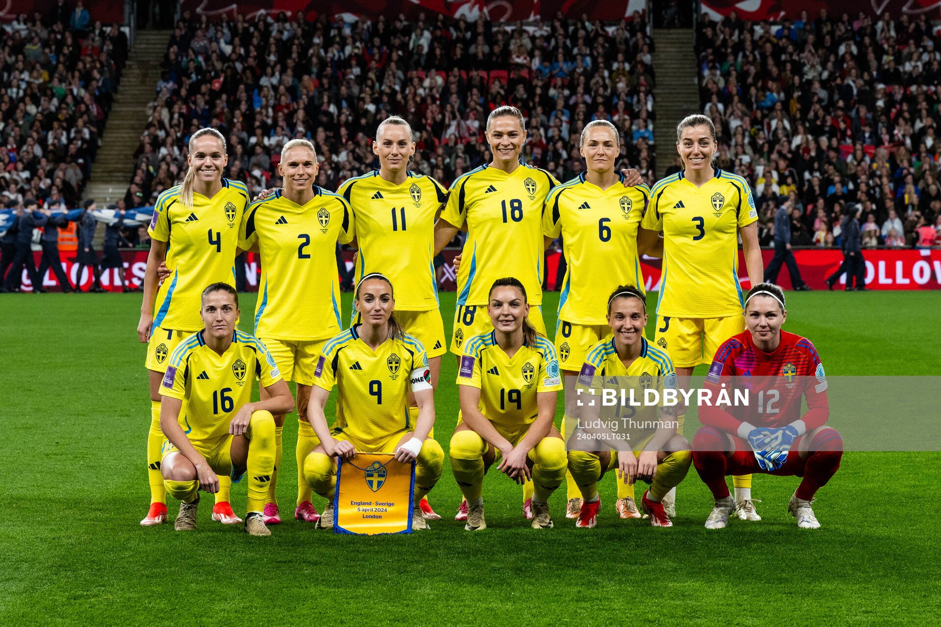 The starting eleven of Sweden pose for a photo