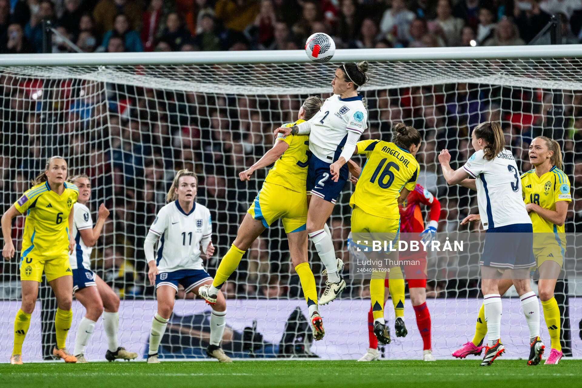 Linda Sembrant of Sweden and Lucy Bronze of England