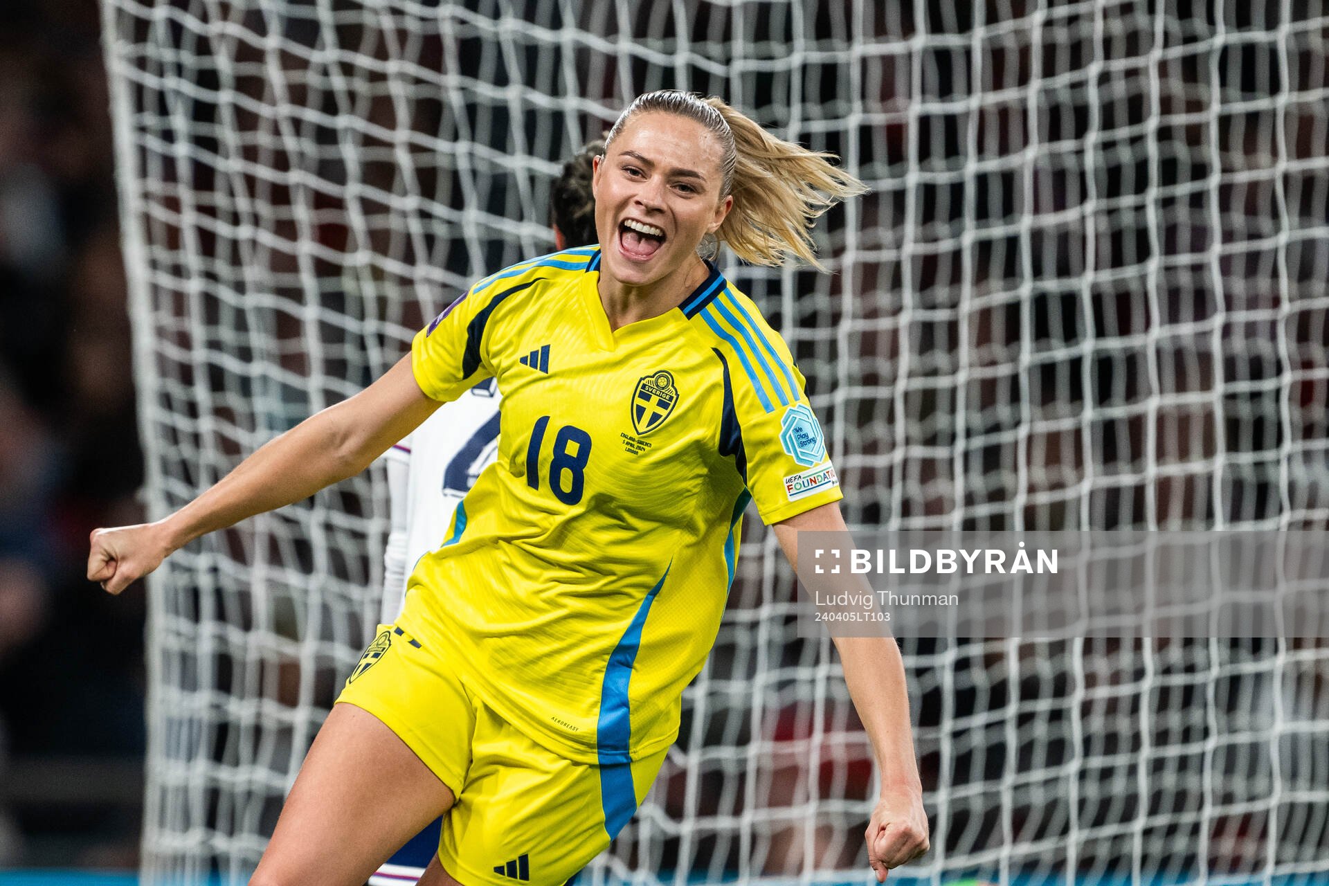 Fridolina Rolfö of Sweden celebrates