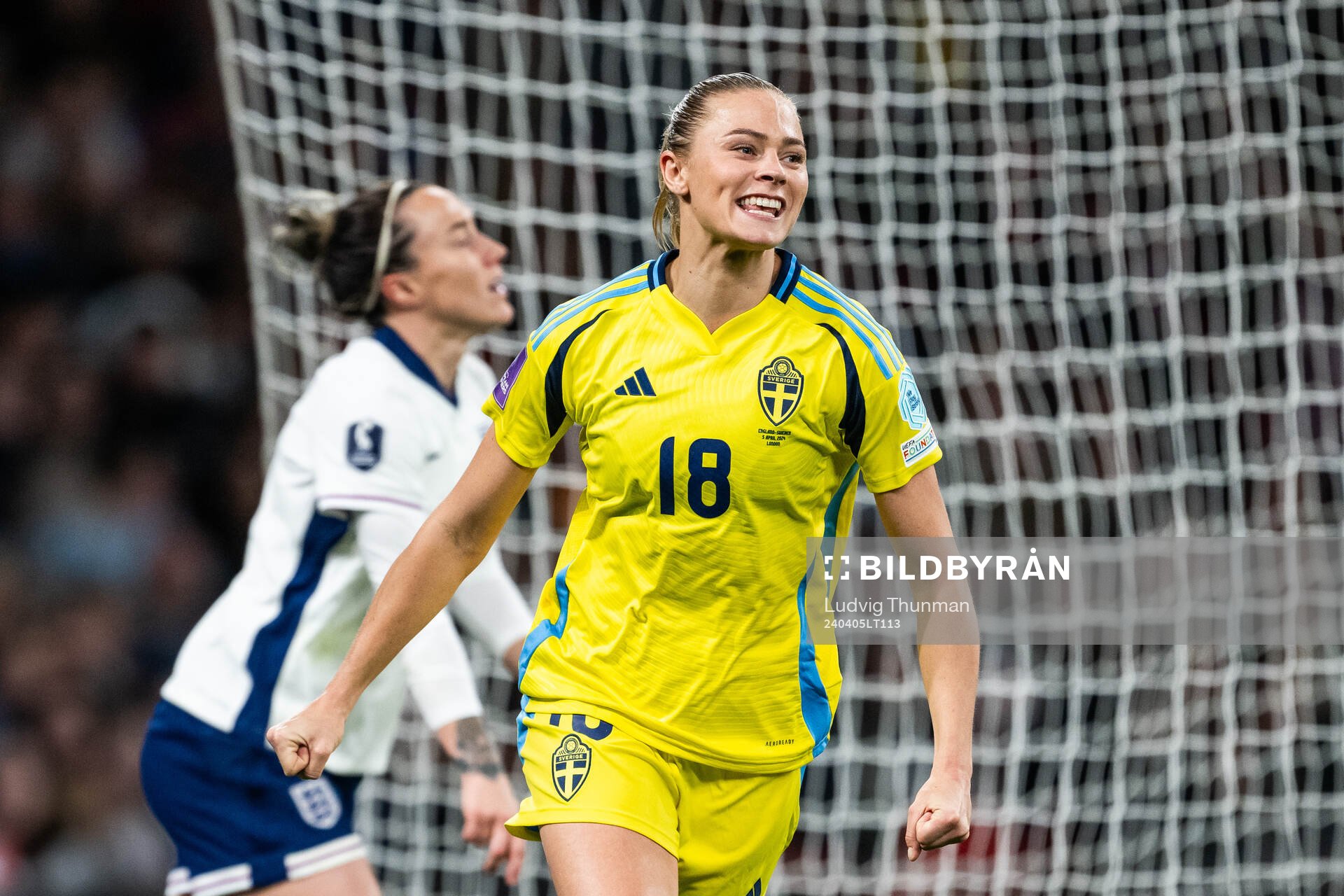 Fridolina Rolfö of Sweden celebrates