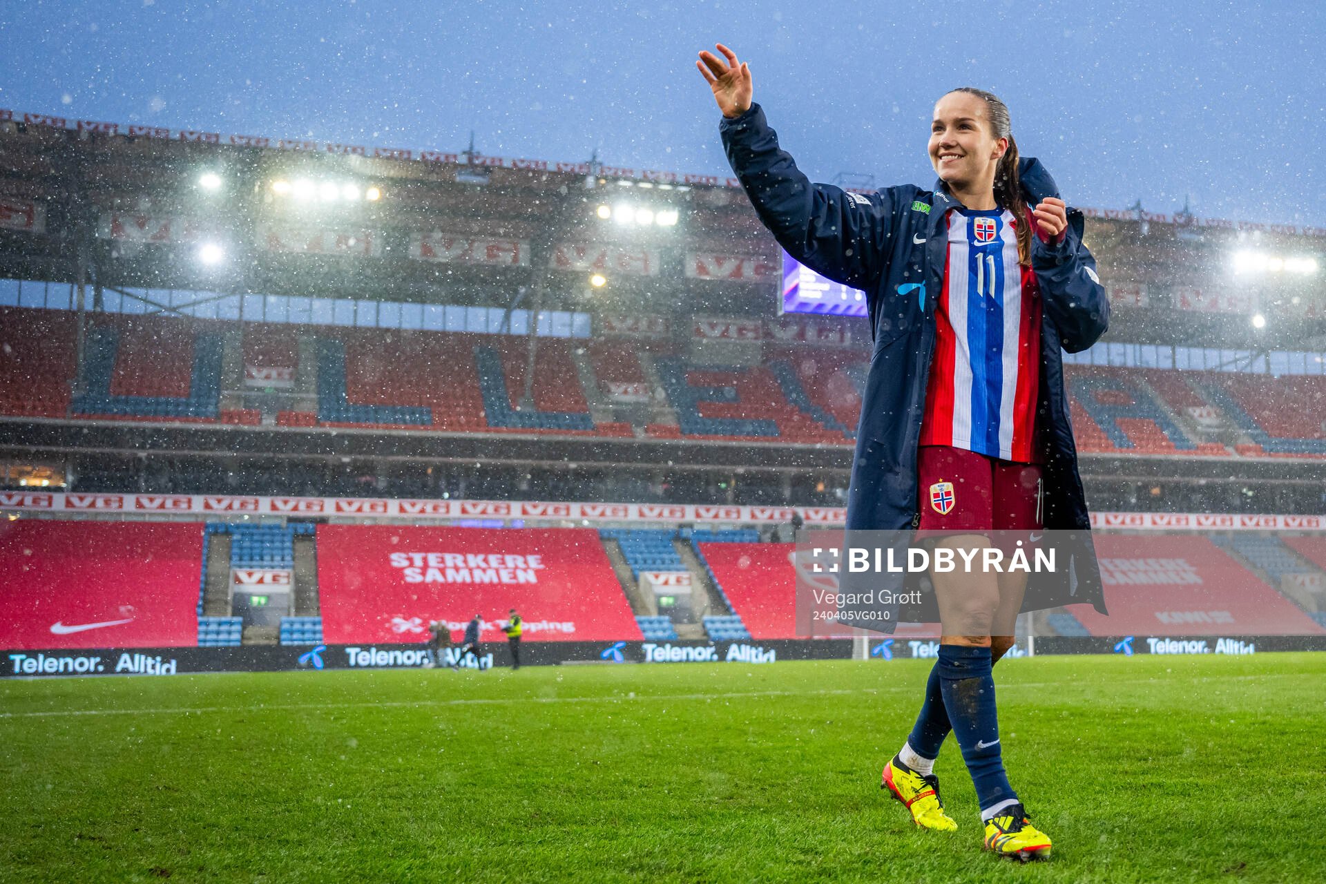 Guro Reiten of Norway celebrates