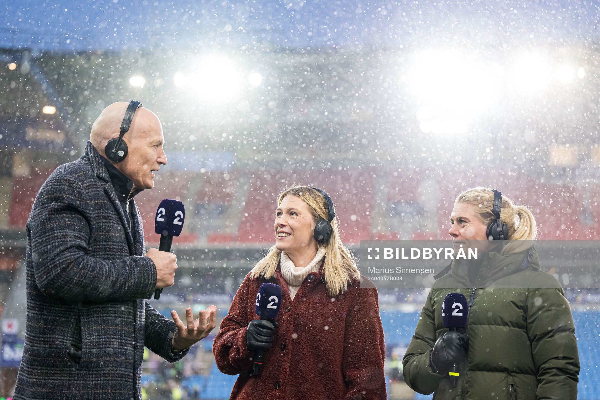 Erik Thorstvedt, Mimmi Löfwenius Veum and Solveig Gulbrandsen after the UEFA Women's Euro Qualifier football match between Norway and Finland on April 5, 2024 in Oslo.