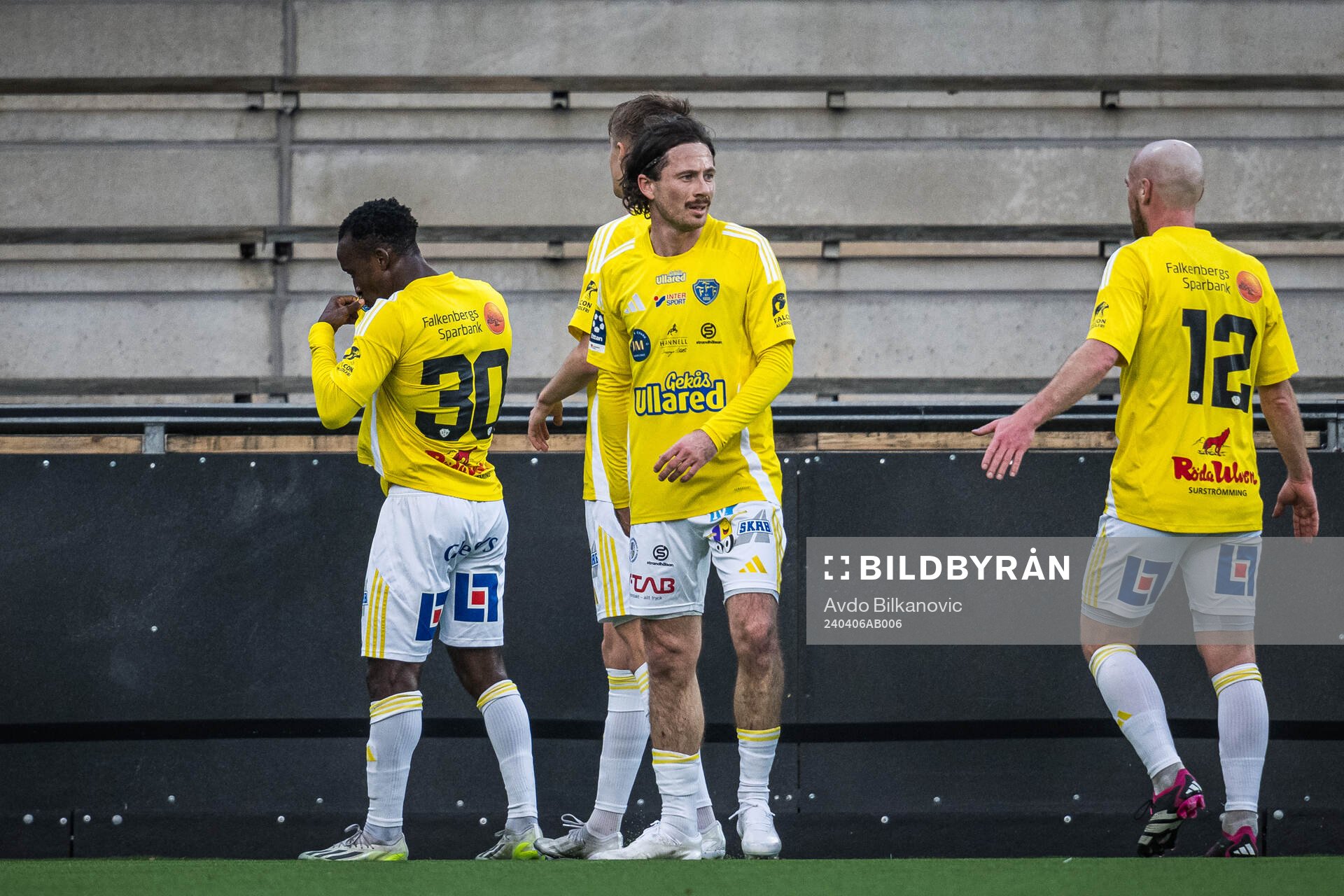 Falkenbergs FFs Wanbe Godwin Aguda jublar