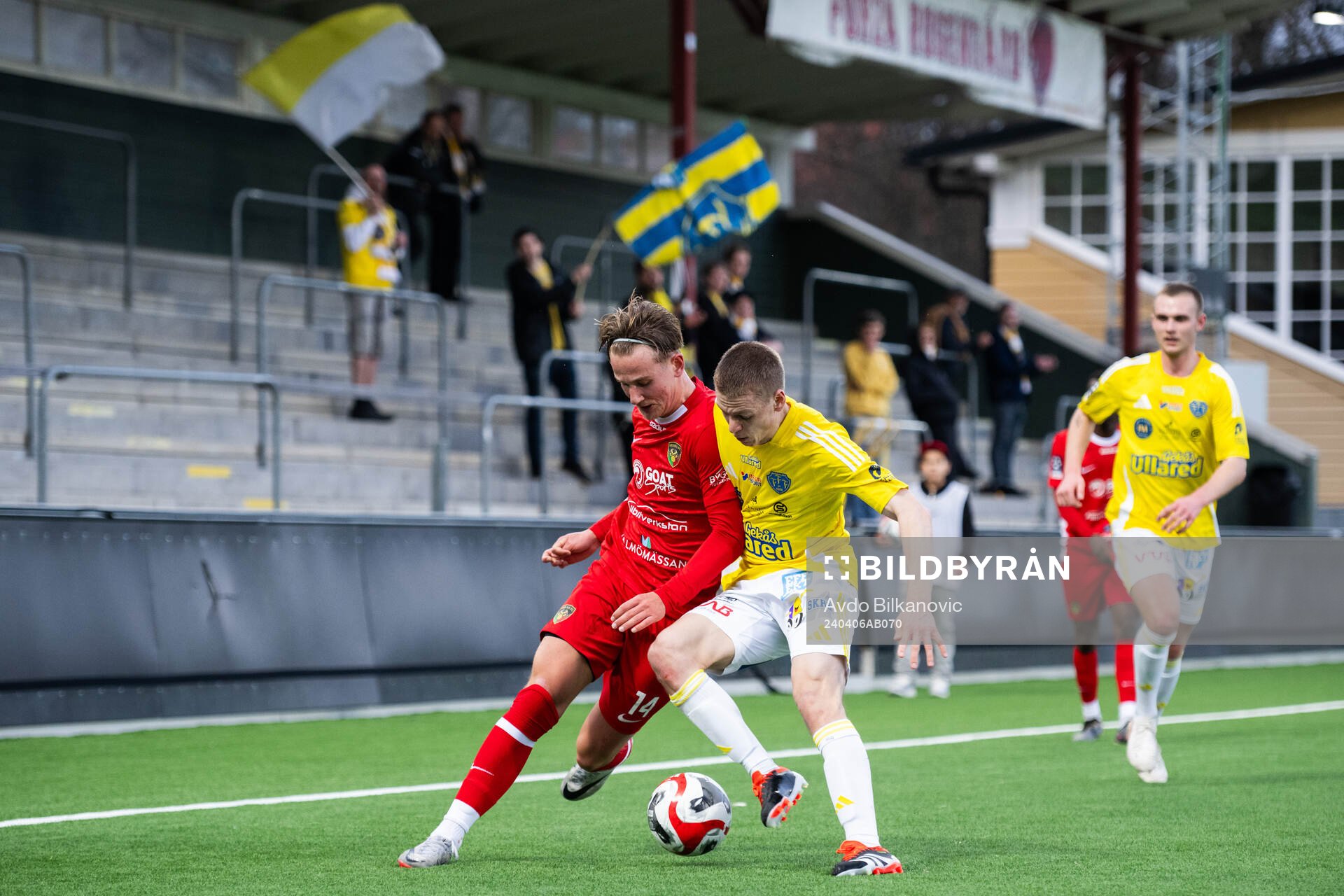 Ariana FCs Lukas Minter Wettergren och Falkenbergs FFs