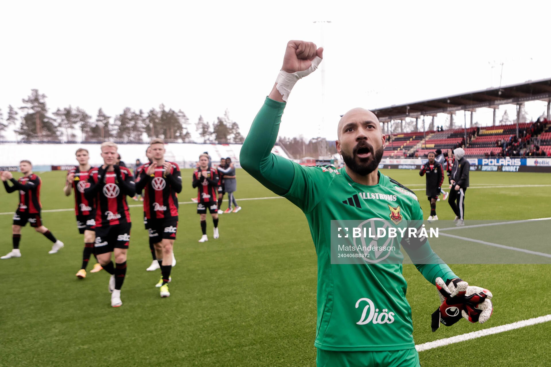 Östersunds Aly Keita jublar