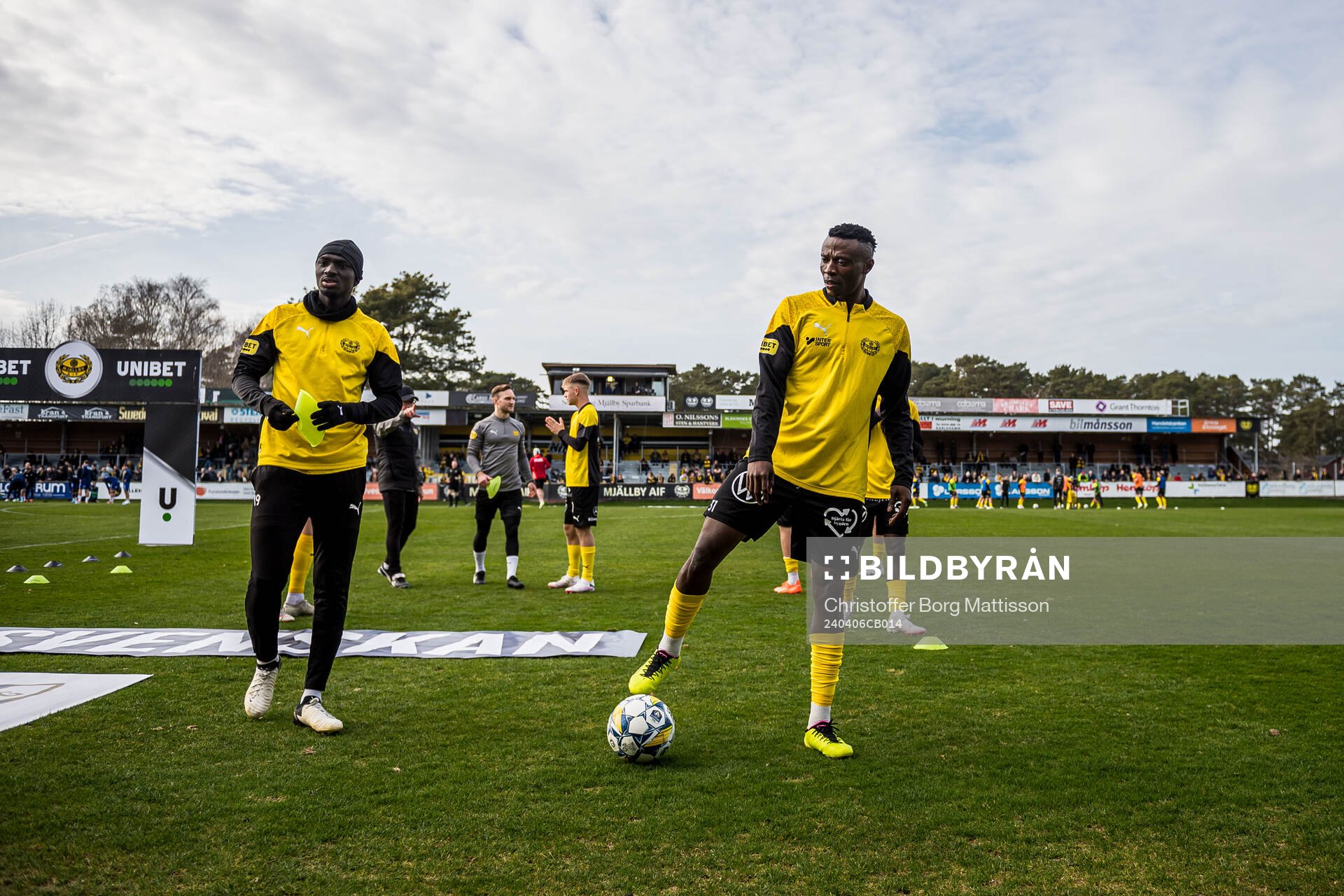 Mjällbys Abdoulie Manneh och Silas Nwankwo