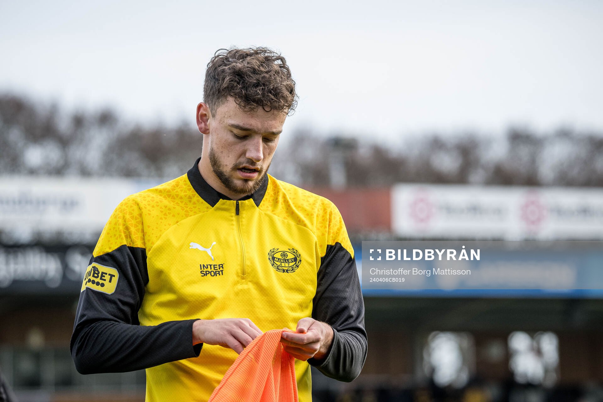 Mjällbys Colin Rösler inför fotbollsmatchen i Allsvenskan mellan Mjällby och IFK Norrköping den 6 april 2024 i Hällevik. 