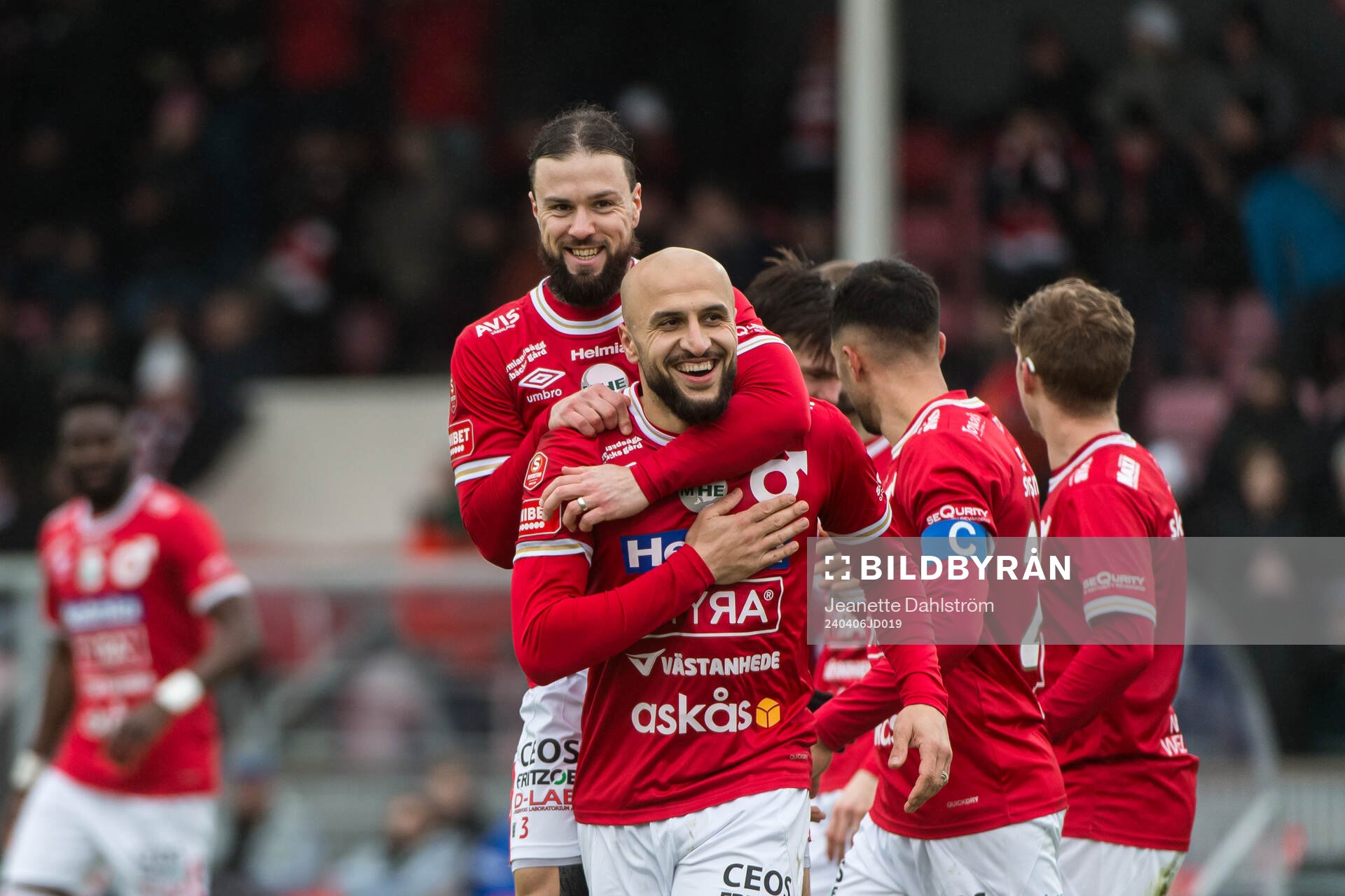 Degerfors spelare jublar