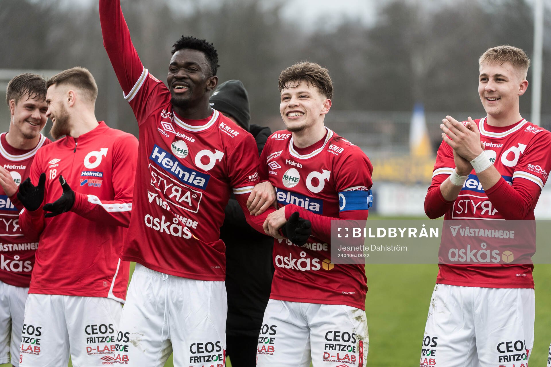 Degerfors spelare jublar