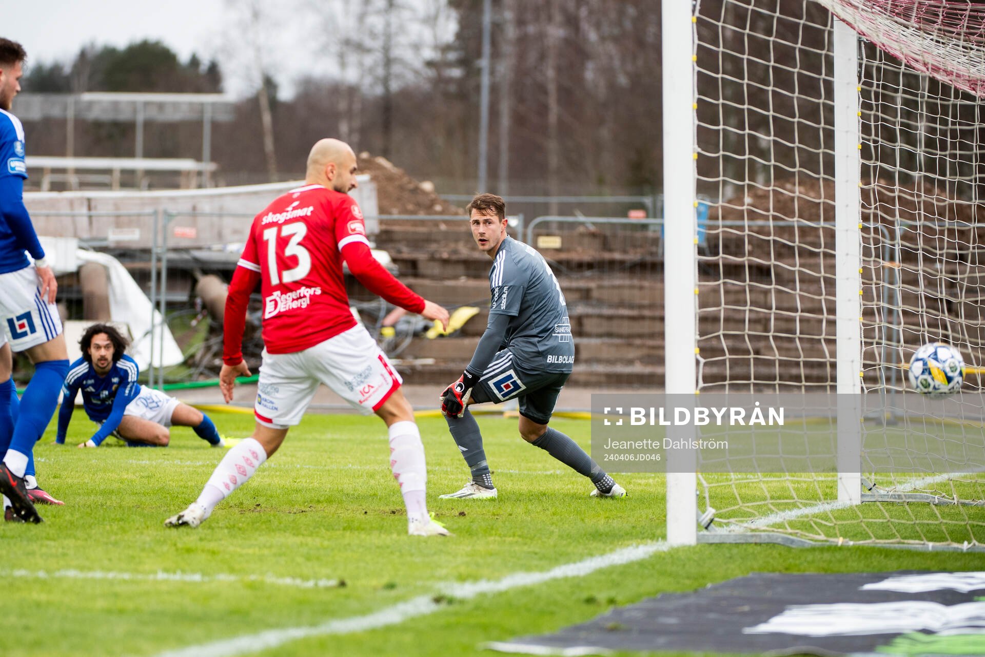 GIF Sundsvalls målvakt Jonas Olsson deppar