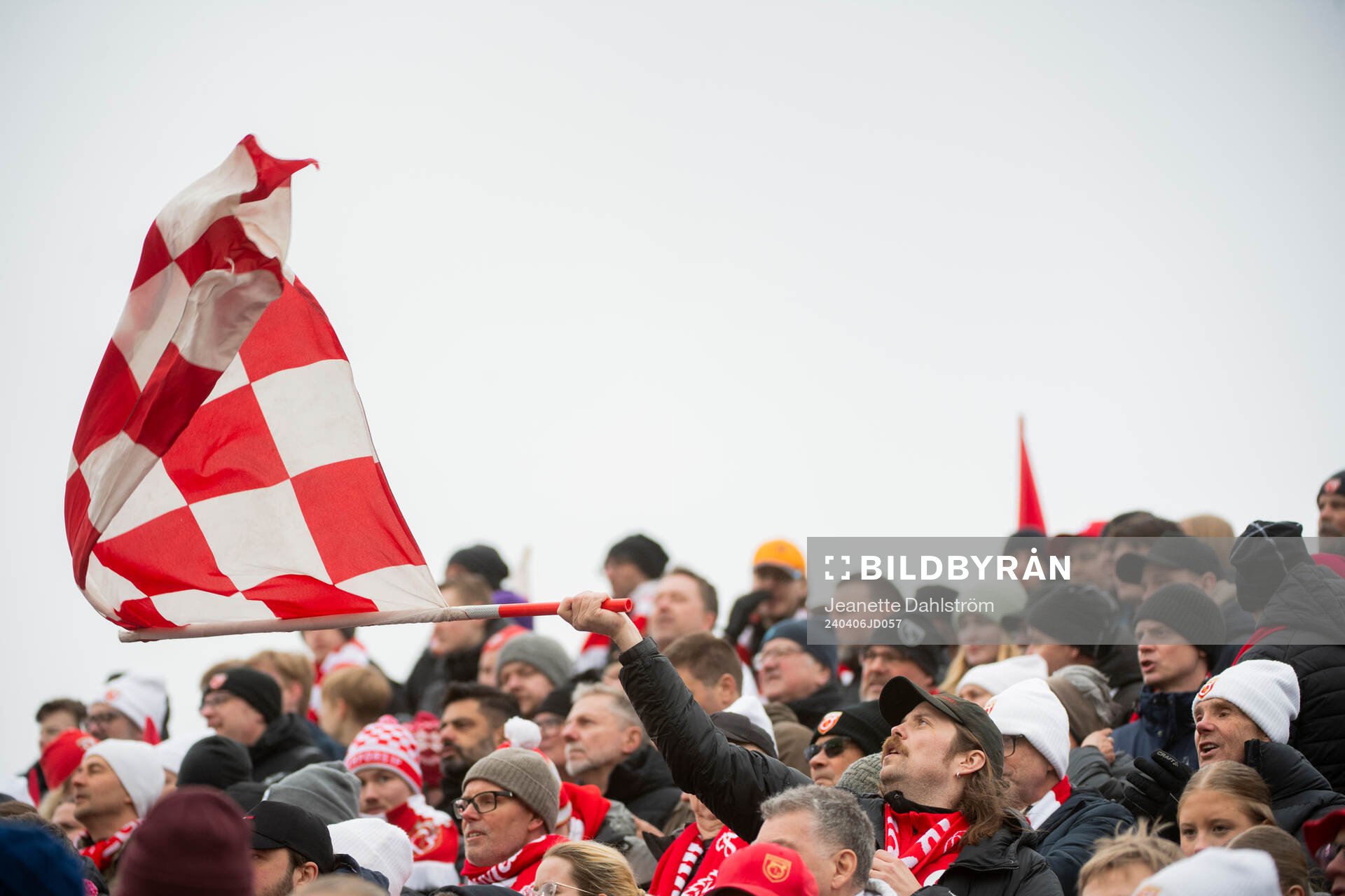Degerfors supportar under fotbollsmatchen i Superettan mellan Degerfors och GIF Sundsvall den 6 april 2024 i Degerfors. 