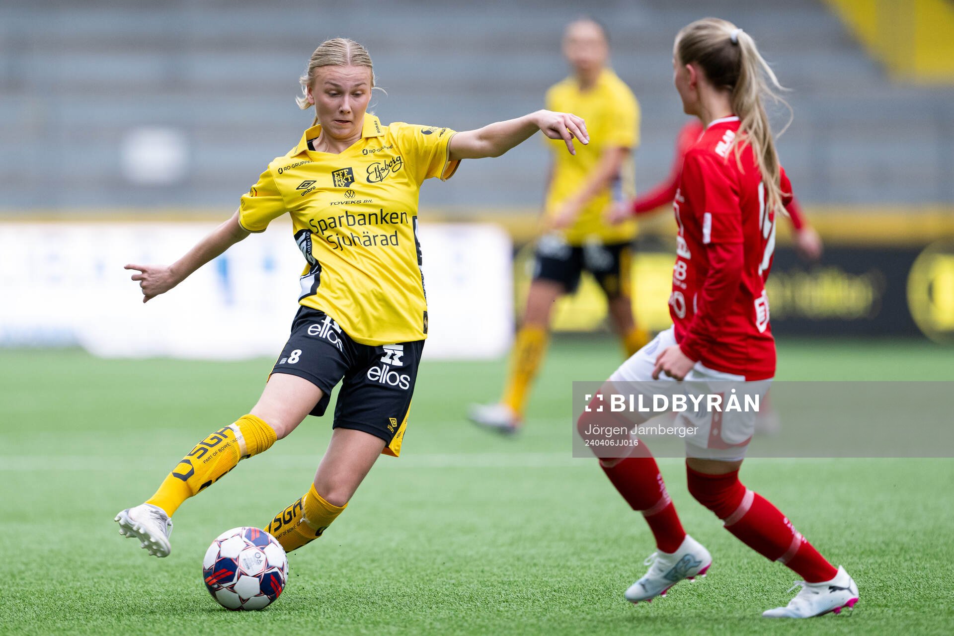 Elfsborgs Linn Sångberg under fotbollsmatchen i Division 1 Mellersta mellan Elfsborg och Degerfors den 6 april 2024 i Borås.