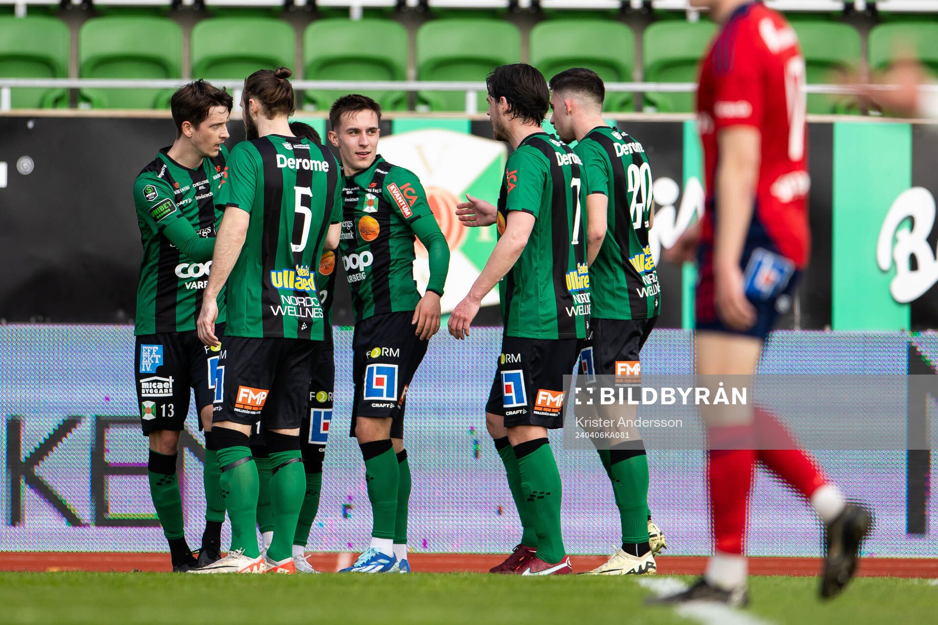 Varbergs Isak Bjerkebo jublar med laget