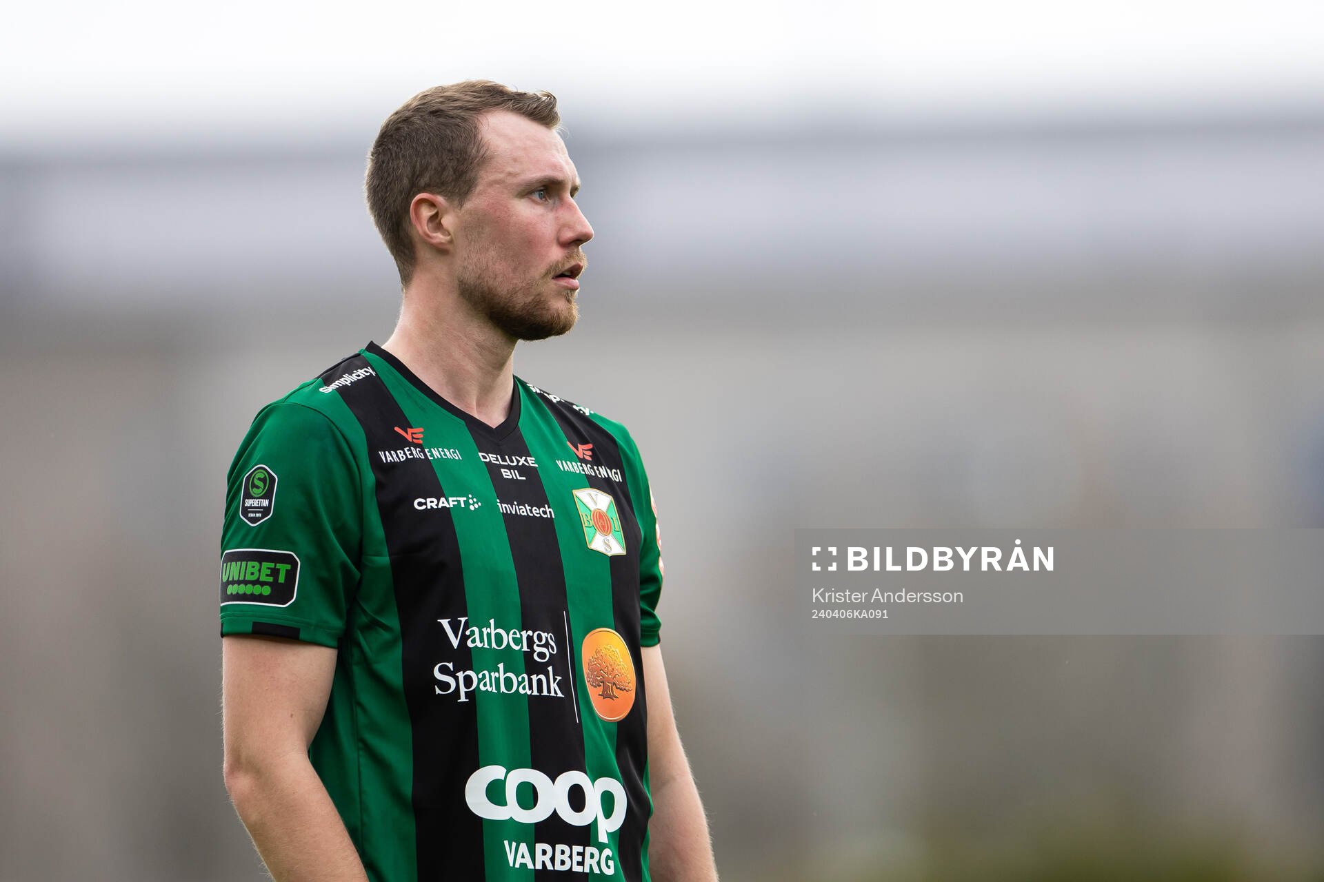 Varbergs Niklas Dahlström under fotbollsmatchen i Superettan mellan Varberg och Öster den 6 april 2024 i Varberg. 