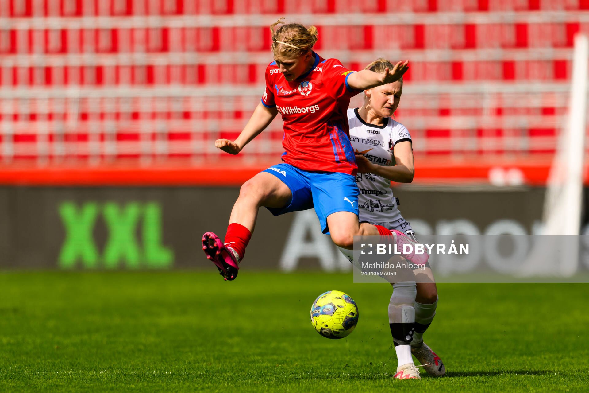 Helsingborg s Alma Larsson och Trollhättans Isa Mossberg