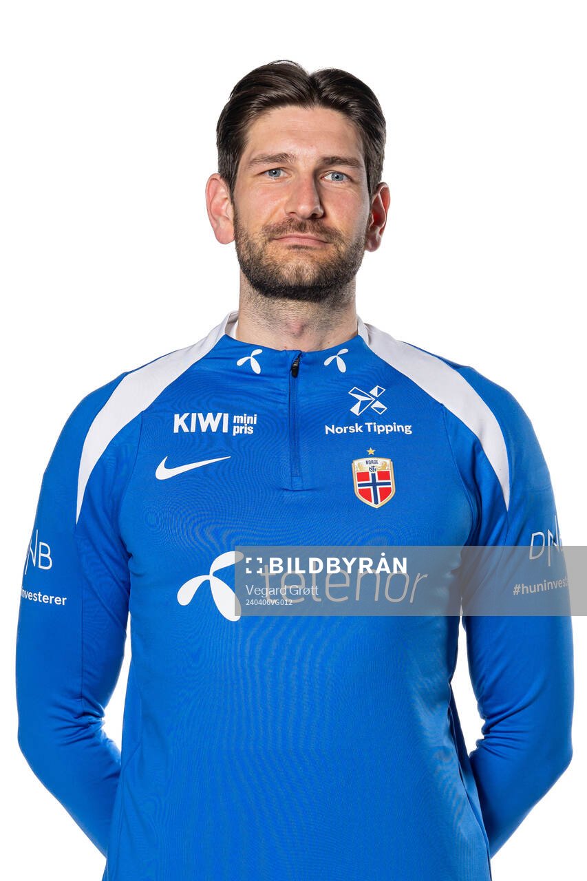 Simon Tengwall Hansen, analyst of the Norwegian women’s