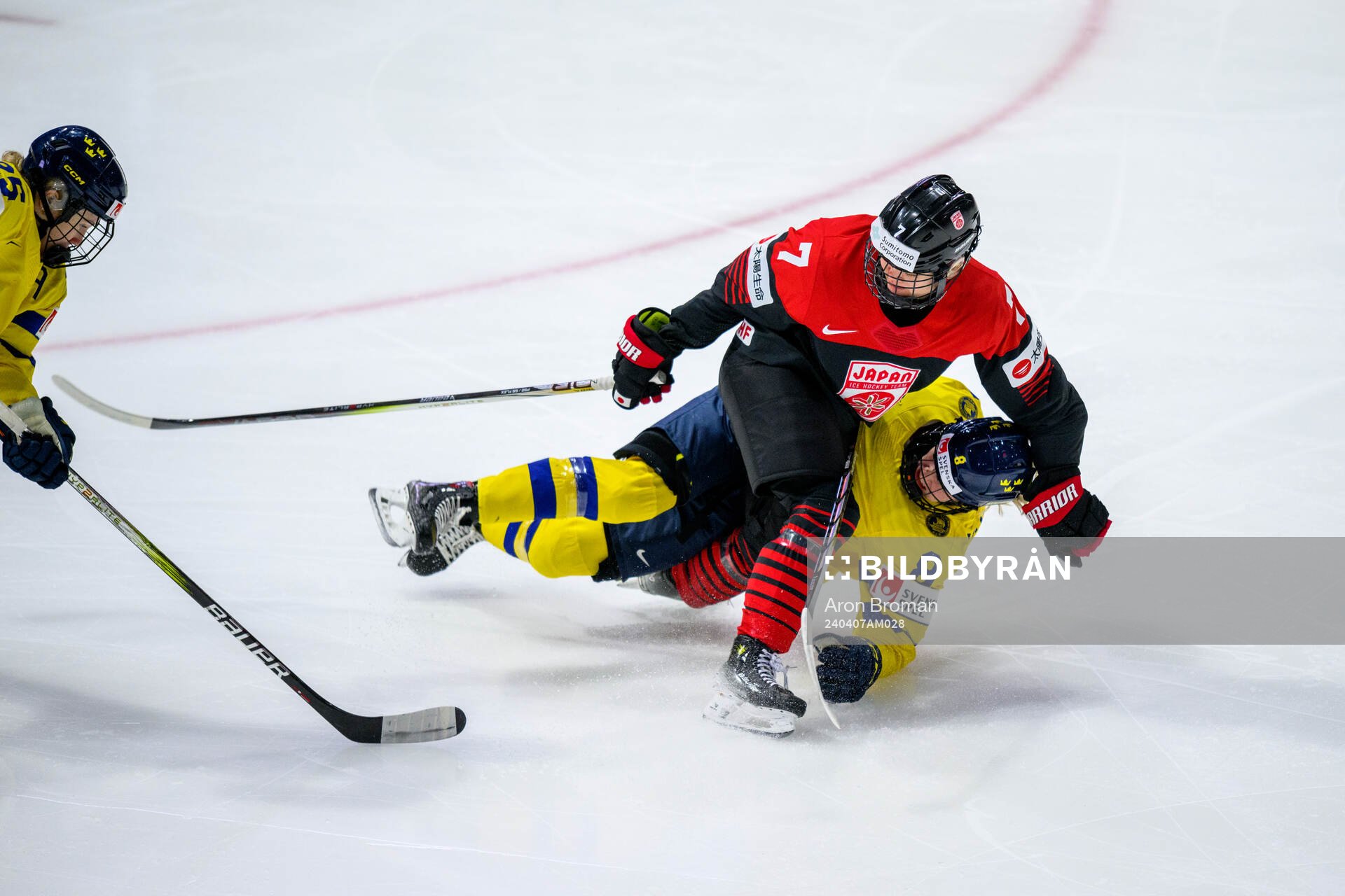 Kanami Seki of Japan and Hilda Svensson of Sweden