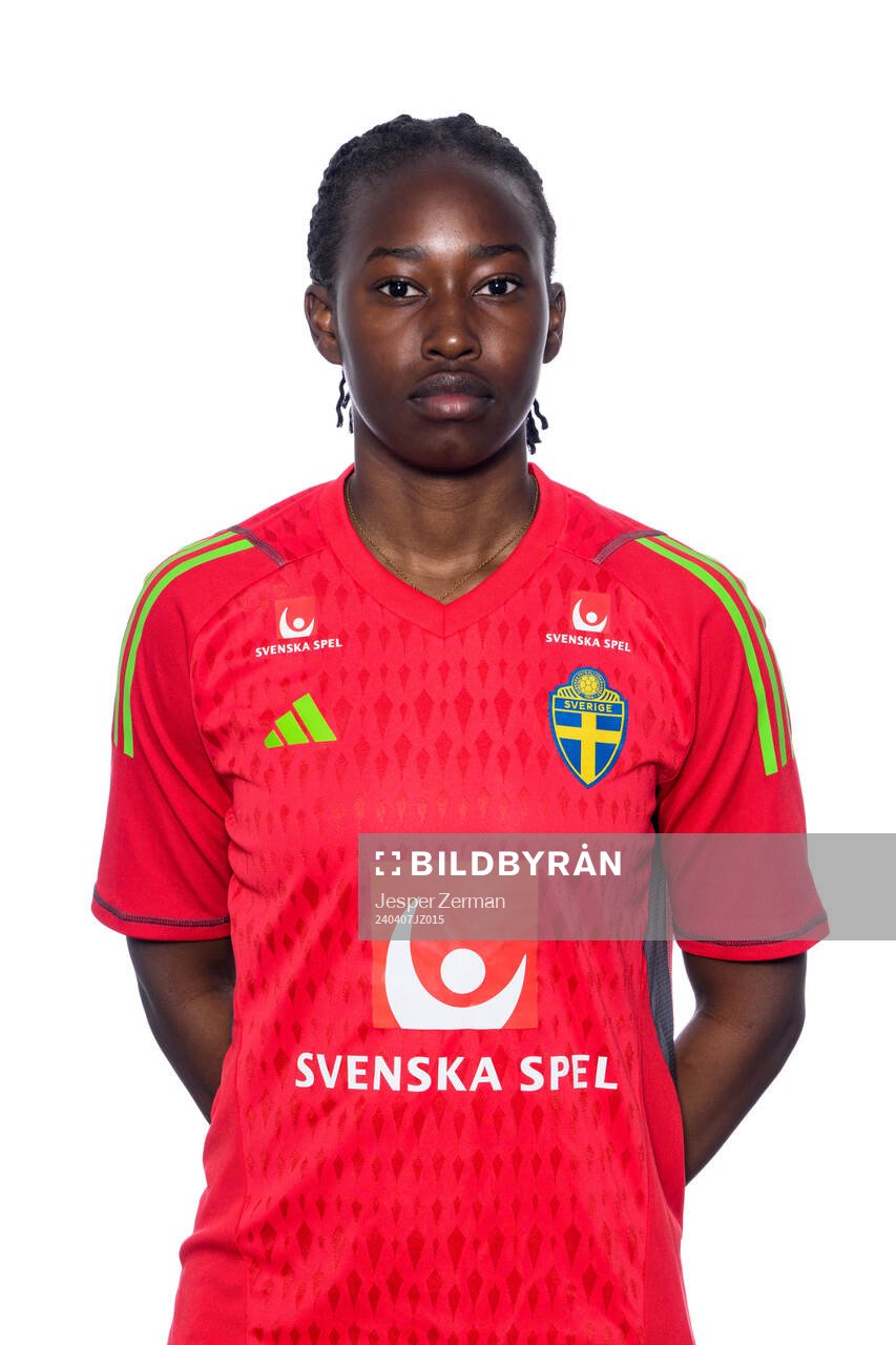 Angel Mukasa i det svenska U23-damlandslaget