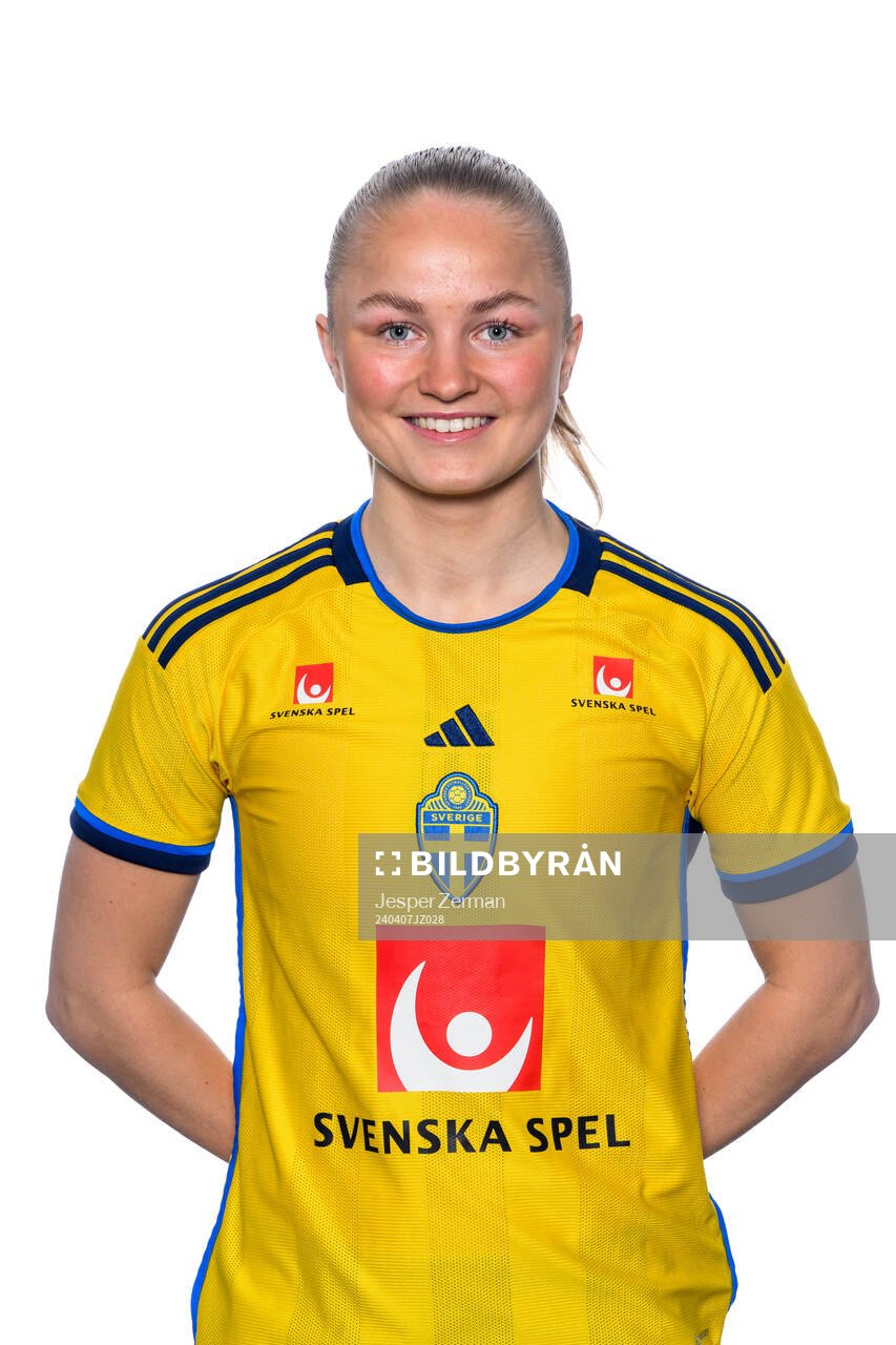 Lova Sternfeldt i det svenska U23-damlandslaget