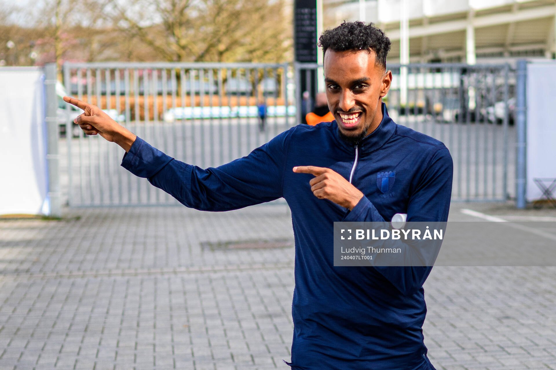 Malmö FFs Taha Ali ankommer till arenan