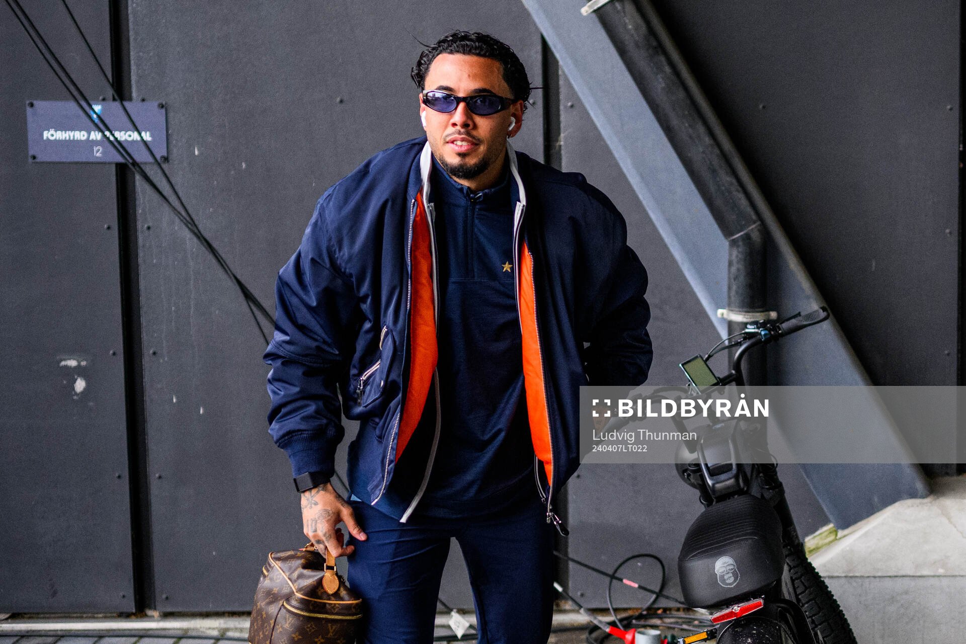 Malmö FFs Sergio Pena ankommer till arenan